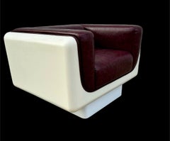 1970s White Fiberglass Acrylic Plinth Burgundy Leather Space Age Lounge Chair