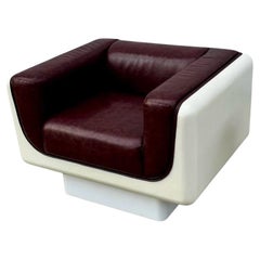 1970s White Fiberglass Acrylic Plinth Burgundy Leather Space Age Lounge Chair