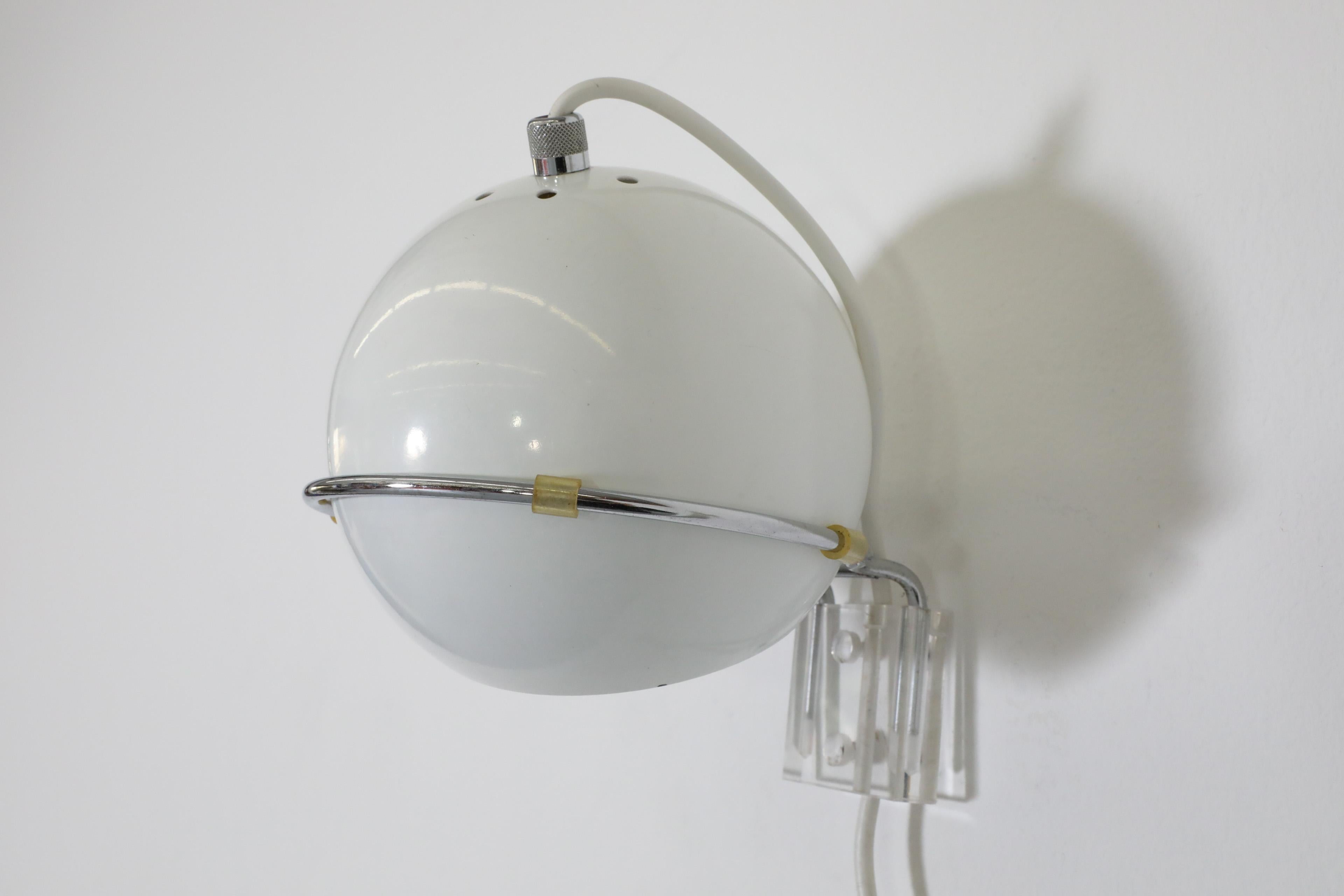 1970s White Gepo Spot Light Sconce For Sale 4