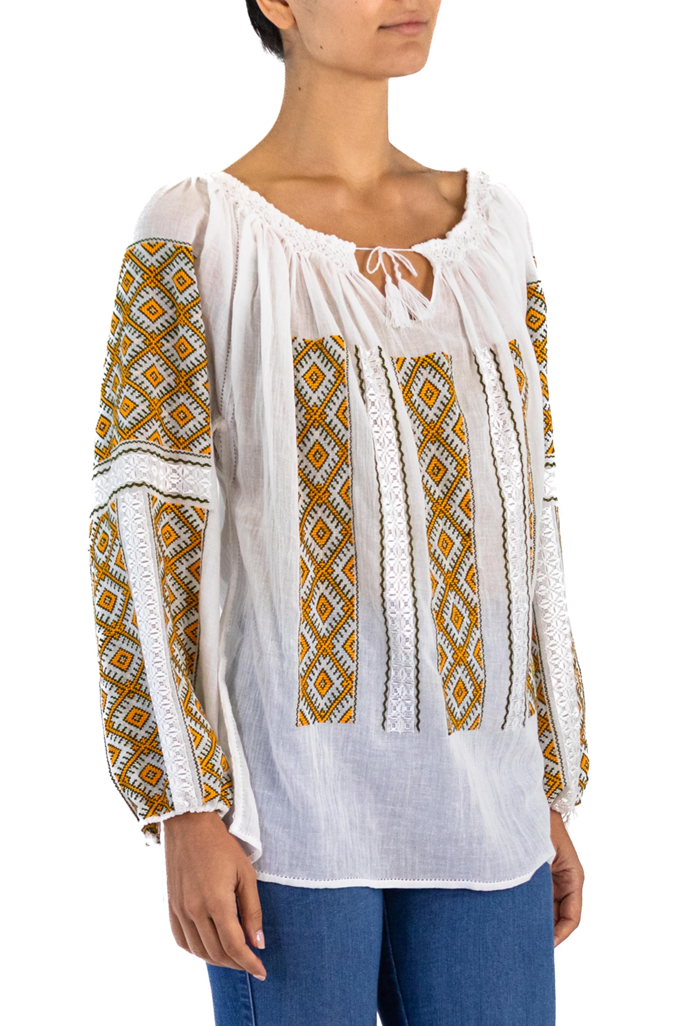 1970S White Hand Embroidered Cotton Gauze Peasant Blouse In Excellent Condition In New York, NY