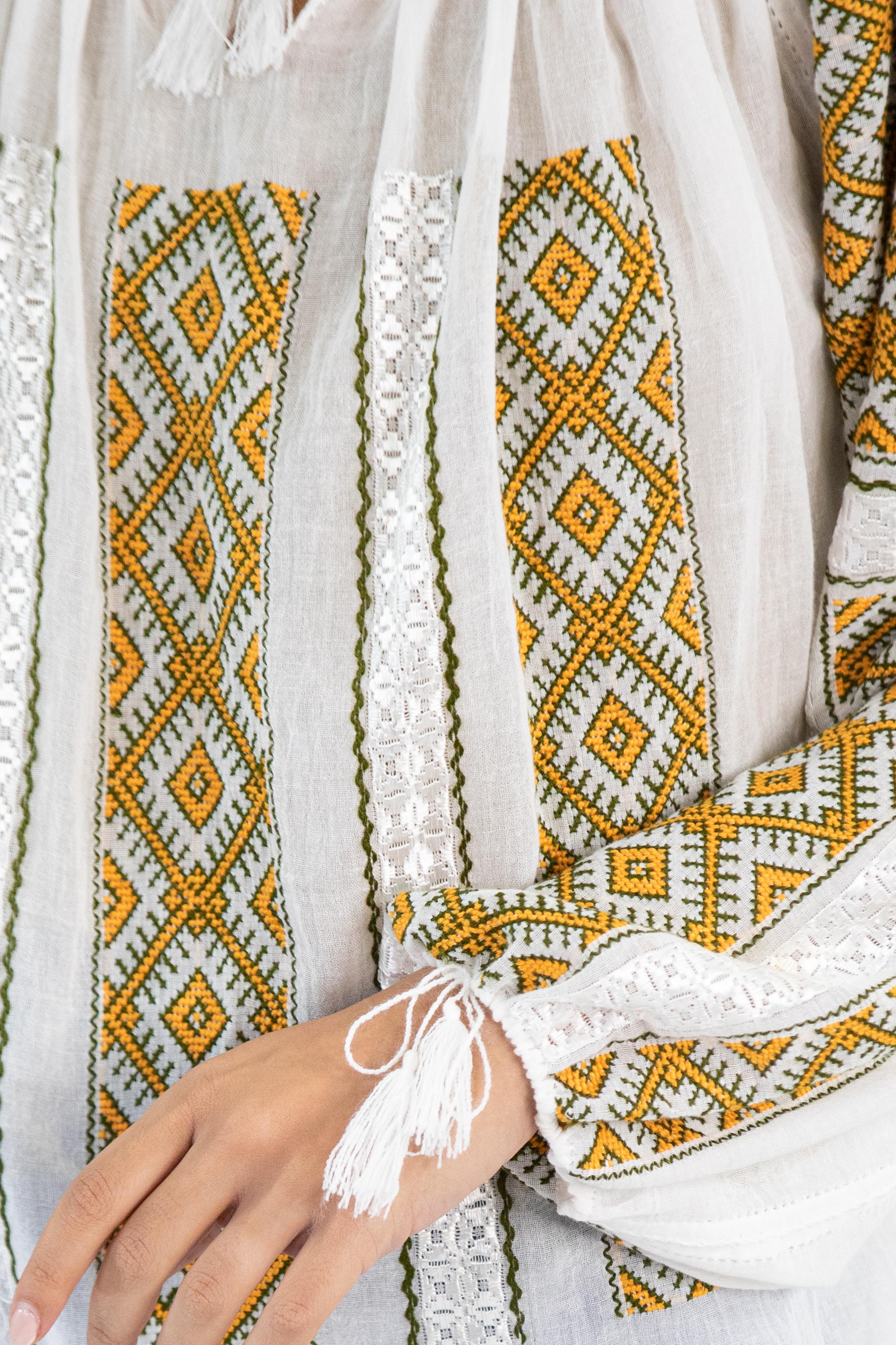 1970S White Hand Embroidered Cotton Gauze Peasant Blouse 5