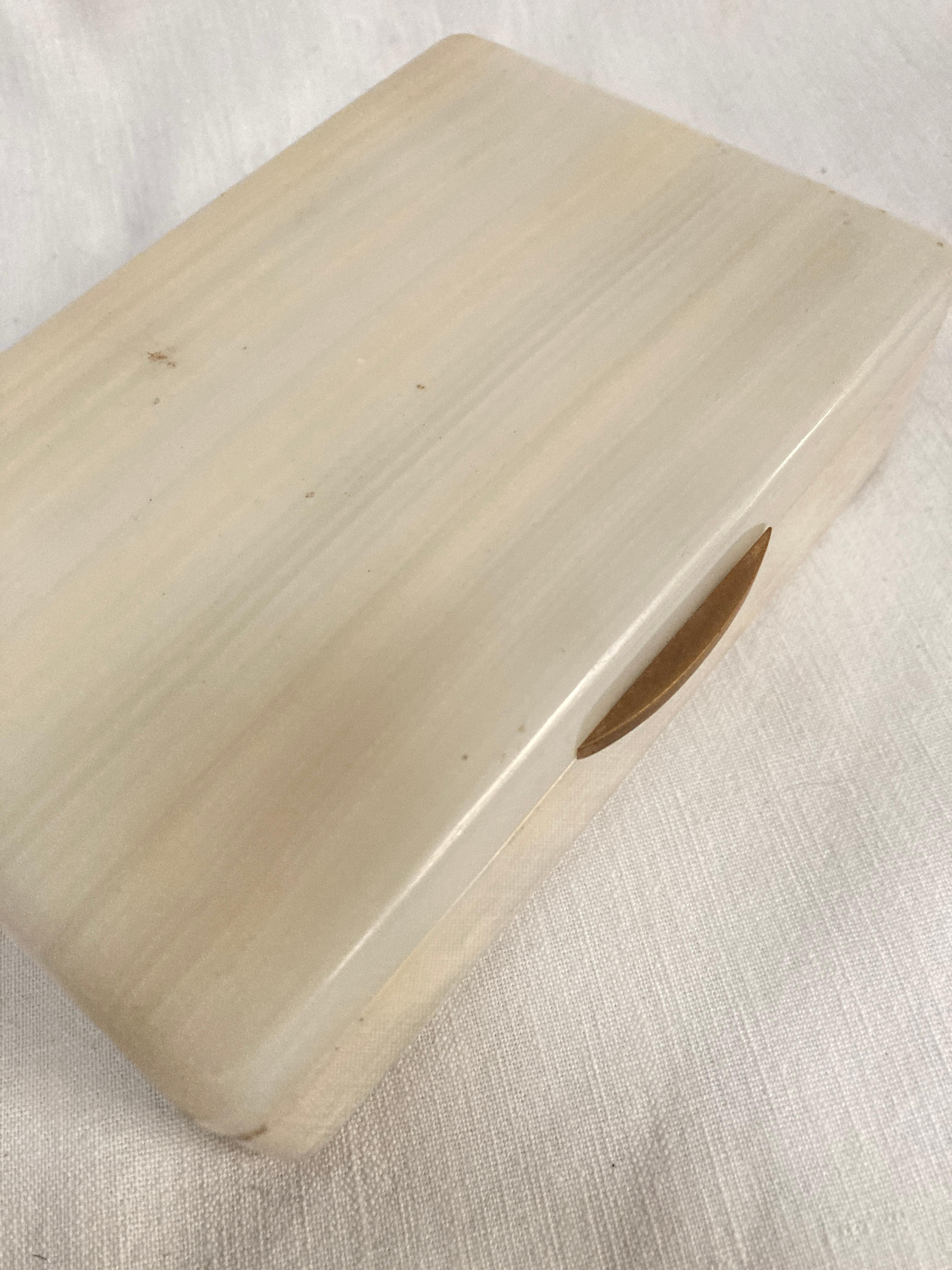 Late 20th Century 1970's White onyx decorative boxe For Sale
