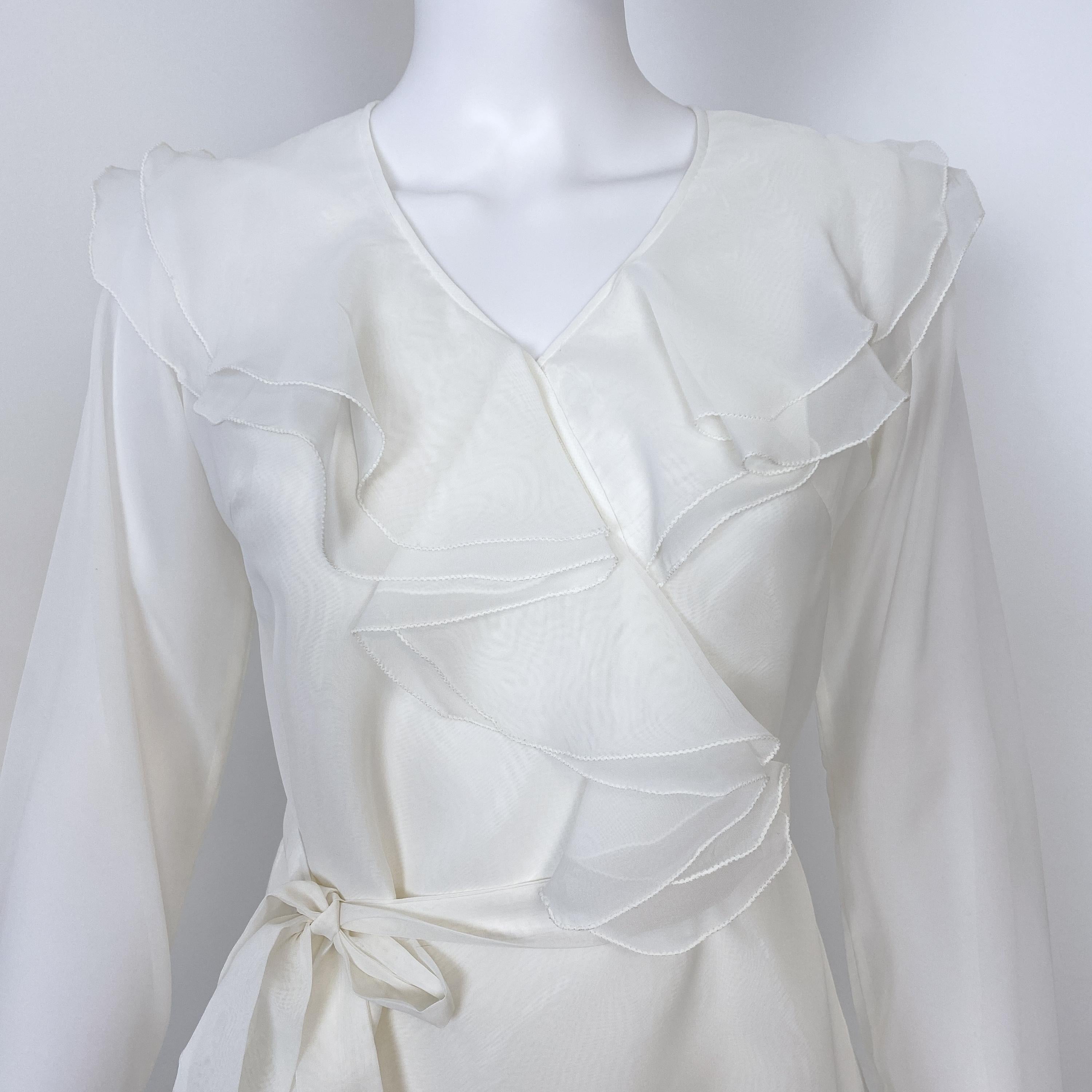 White Organdy and Sheer Blouse Top with Ruffled Collar Size 8 For Sale 2