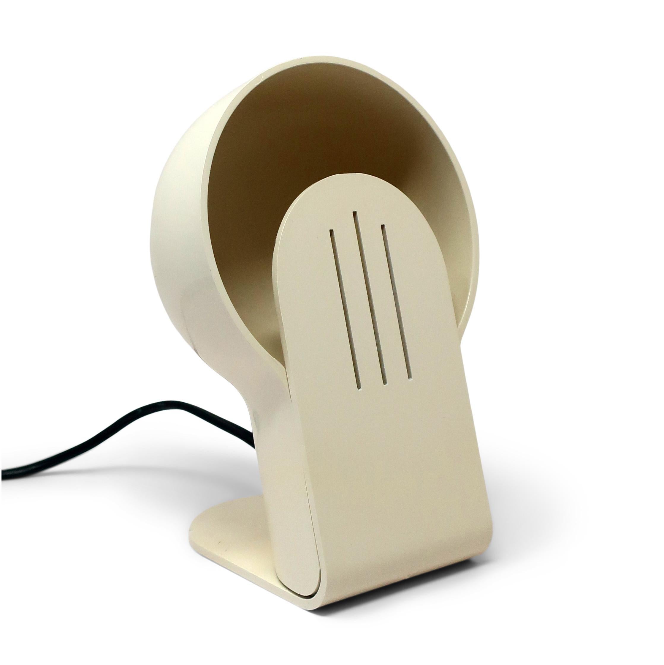 Space age Italian design doesn’t get any better than this 1973-designed Panda lamp by Ambrogio Pozzi for Harveiluce Guzzini. Only in production from 1974 through 1978, the model 3508 lamp has an ingenious design of two plastic pieces that fit