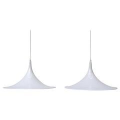 Plafonnier Dijkstra lampe « Hat » en plexiglas blanc des années 1970