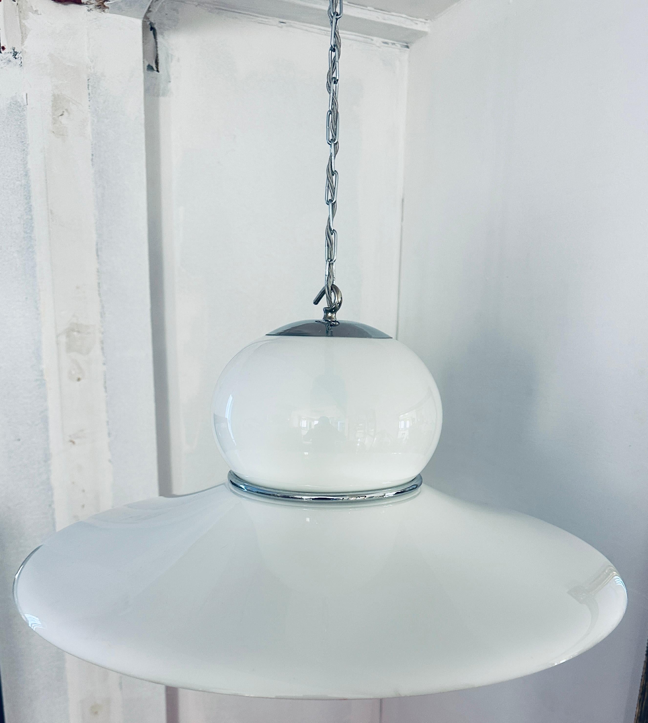 1970s White Plexiglass UFO Space Age Harvey Guzzini Hanging Ceiling Light 7