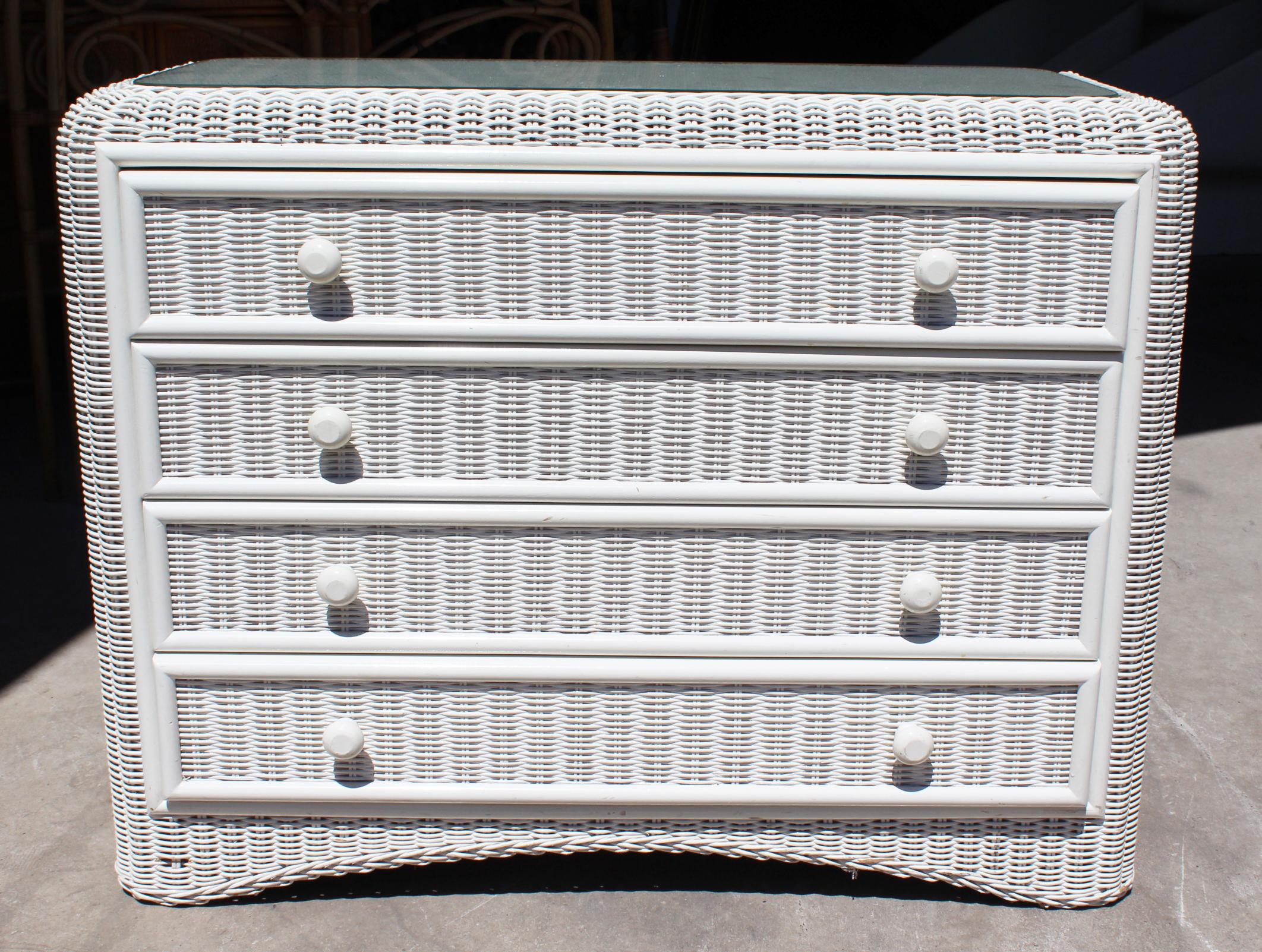 1970s white Spanish wicker and wood dresser with four drawers.