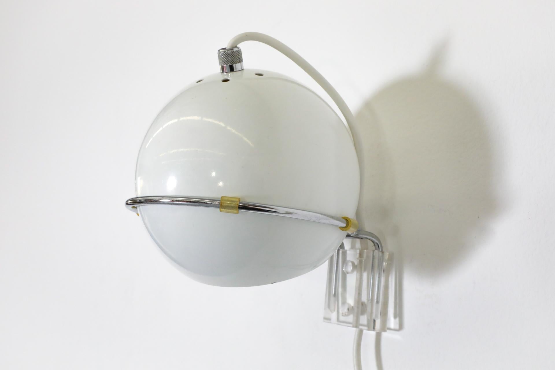 1970er Jahre Weißer Spot Light Sconce Hergestellt von Gepo, Niederlande 4