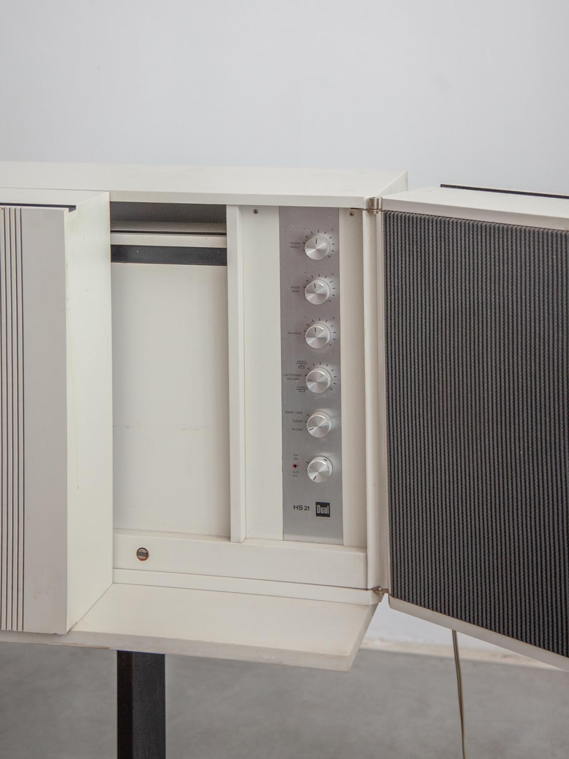 1970s White WEGA HiFi Dual Design Console Turntable Record Player, Germany  3