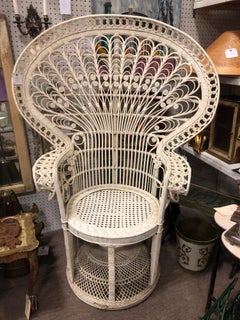 1970s White Wicker Peacock Throne Chair