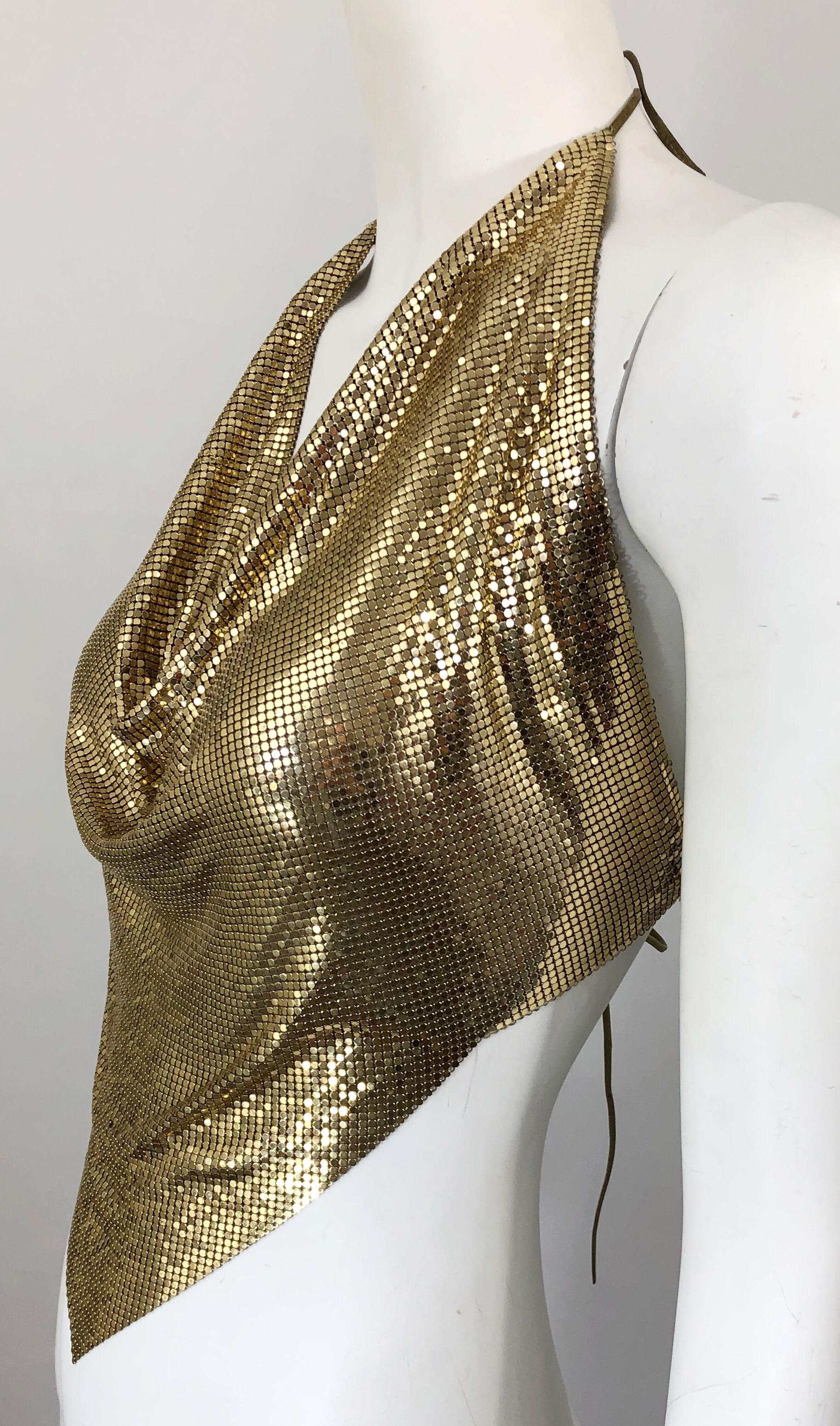 1970s Whting & Davis Gold Chain Mail Metal Mesh Vintage 70s Disco Halter Top In Excellent Condition In San Diego, CA