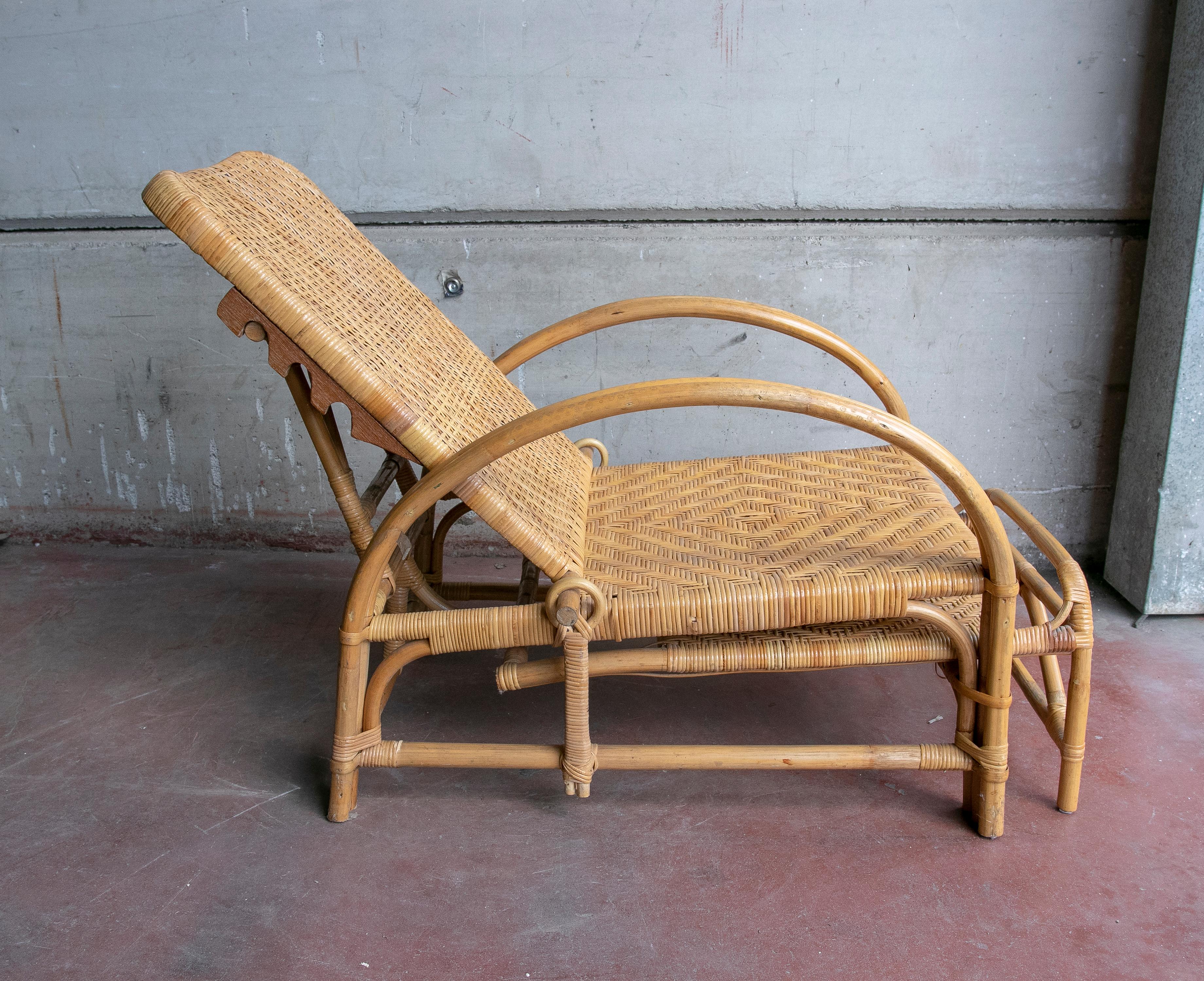 1970s Wicker and Bamboo Armchair with Adjustable Backrest and Footrest For Sale 2