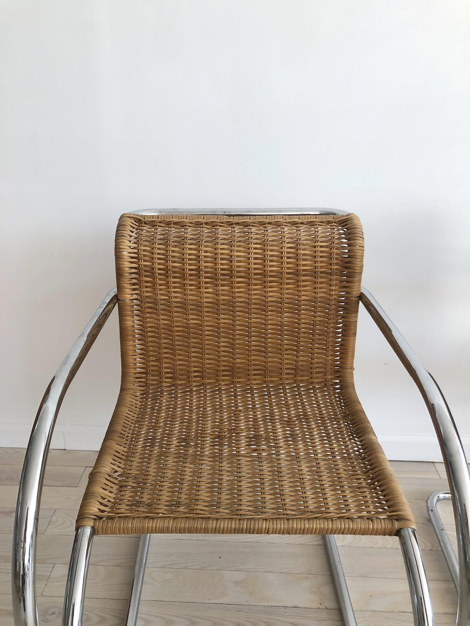 Italian 1970s Wicker MR Cantilever Armchairs in the Style of Mies van der Rohe, Pair