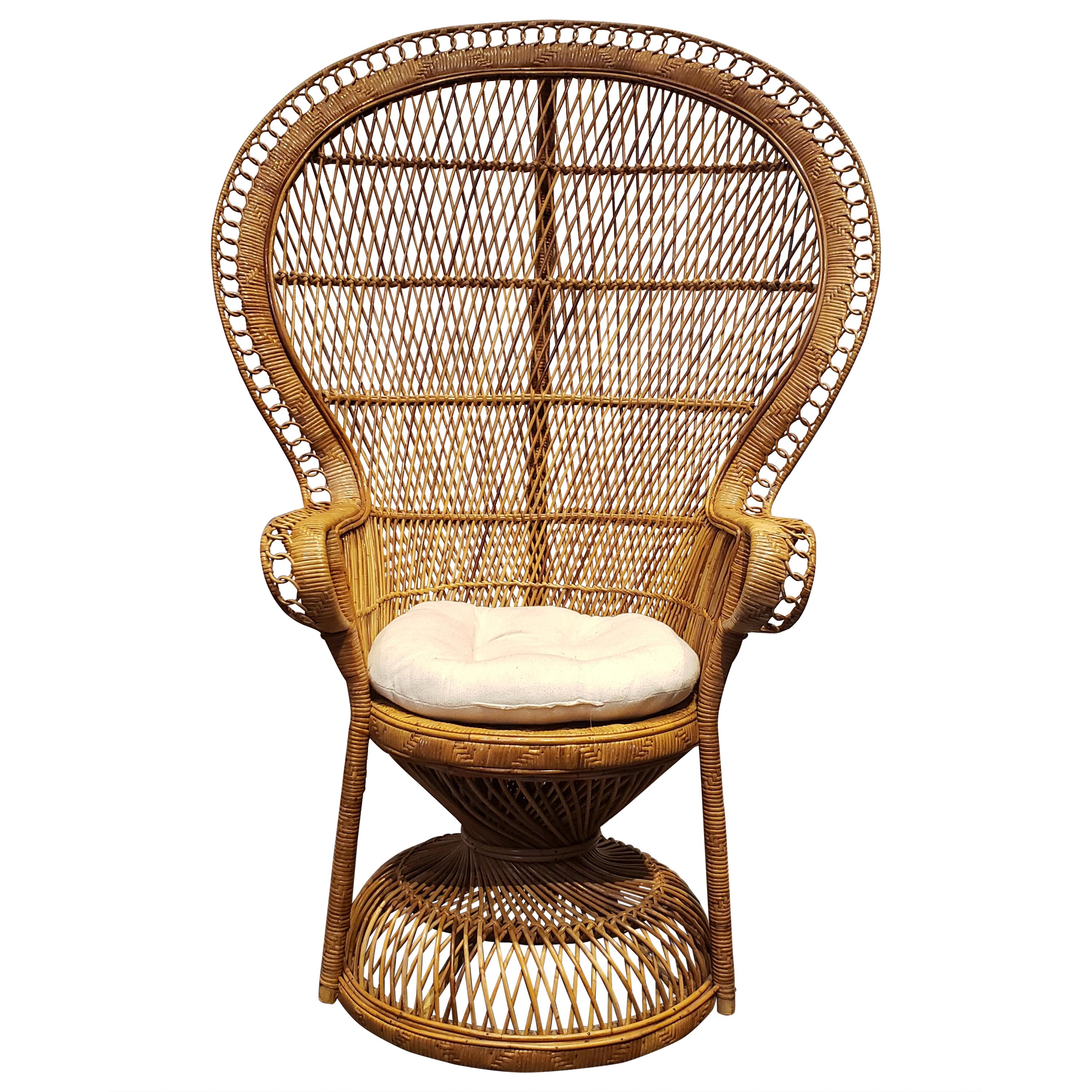 1970s Wicker Rattan Peacock Throne Chair