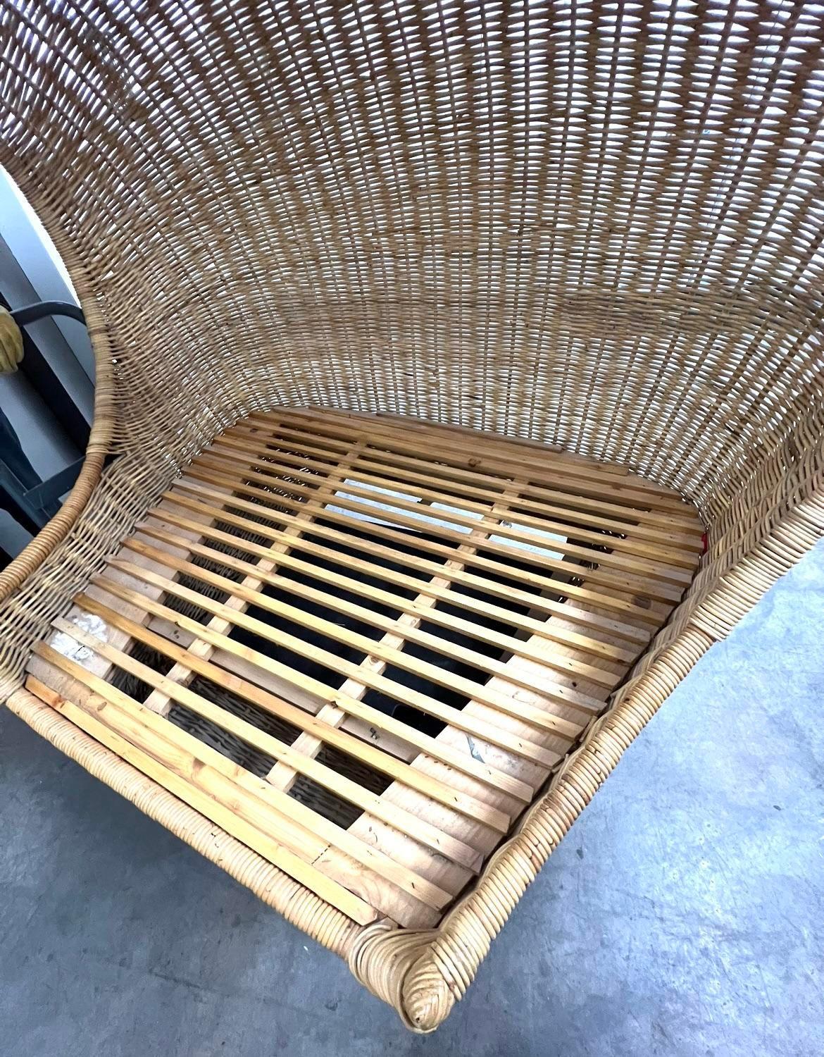 1970er Wicker Shell Indoor Lounge Chair (Böhmisch) im Angebot