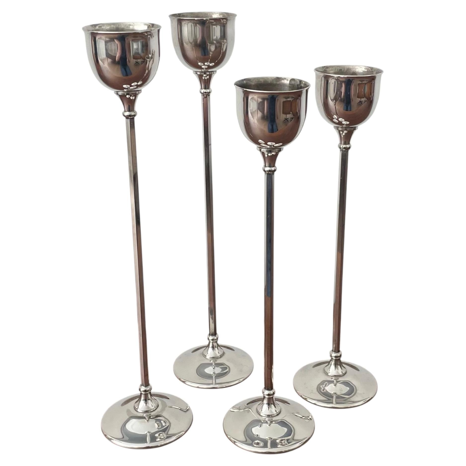 1970's William Adams Silber Platte Tulpe Form Kerzenhalter, Italien im Angebot