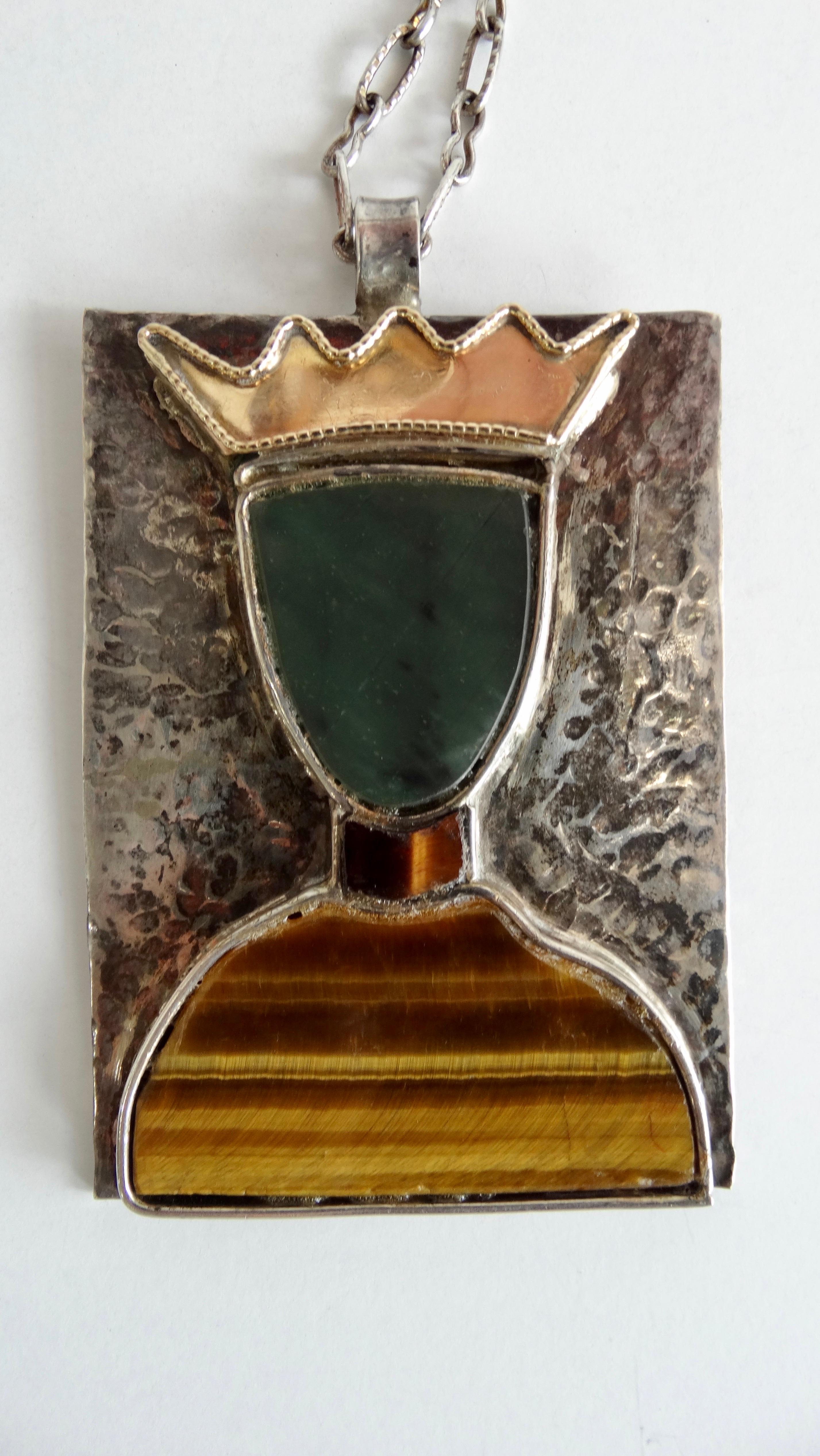 William De Lillo 1970s Queen Pendant Necklace  For Sale 2