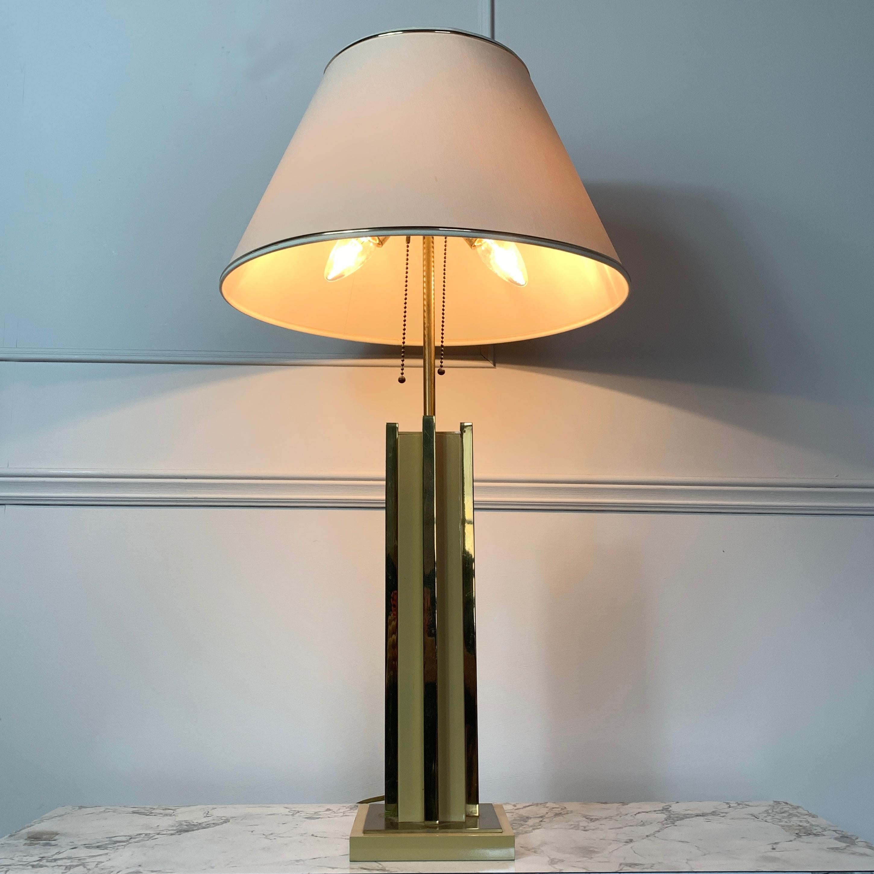 Lámpara de mesa dorada estilo Willy Rizzo, años 70 siglo XX en venta