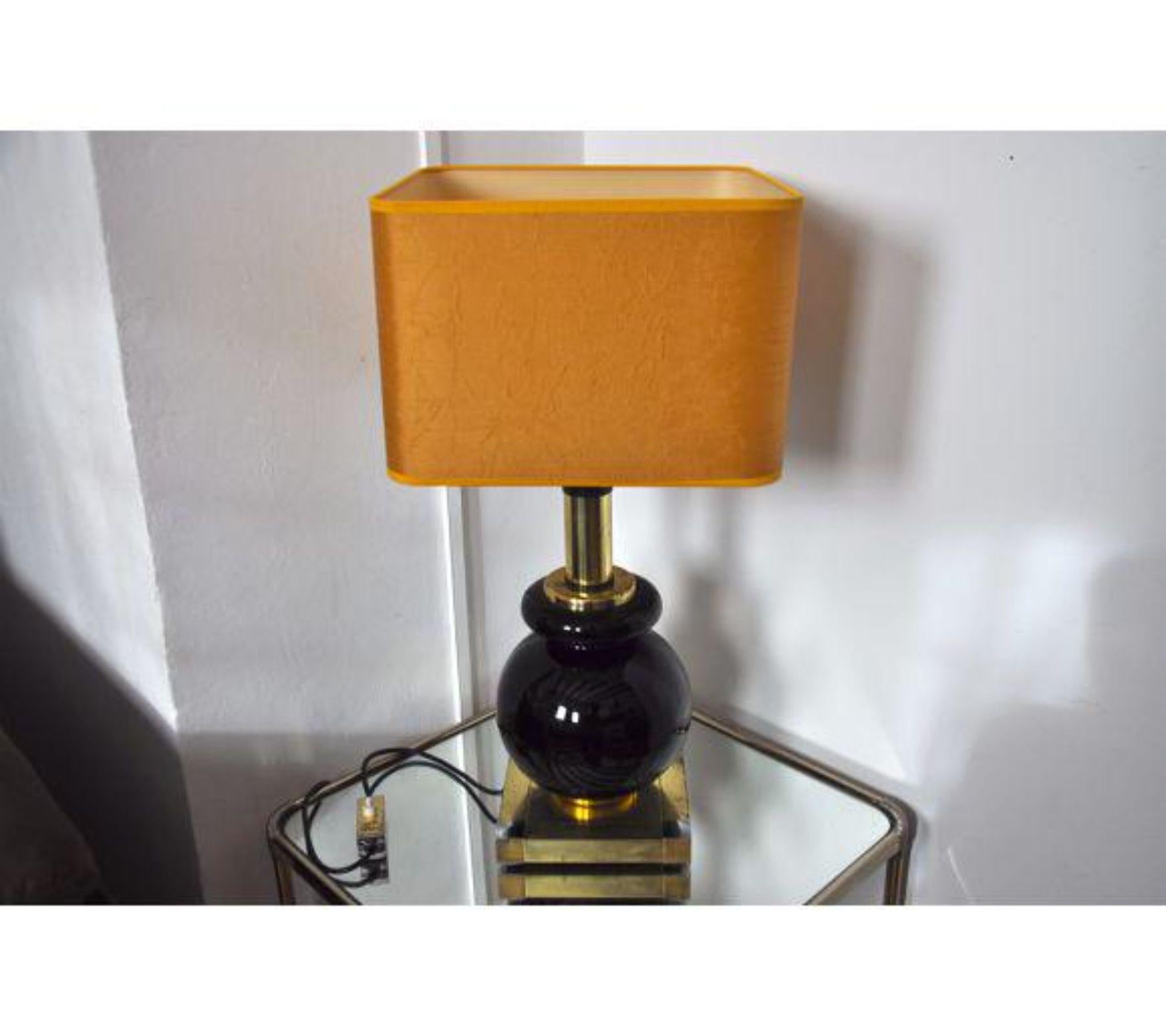 italien Lampe de bureau Willy Rizzo en laiton et céramique noire des années 1970 pour Lumica, Italie en vente