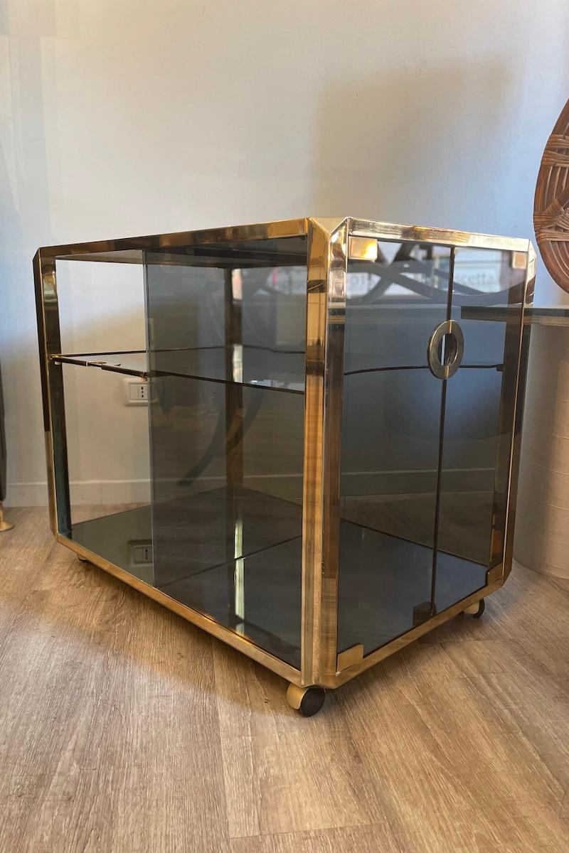 1970s Willy Rizzo Brass and Smoked Glass Bar Cart For Sale 6