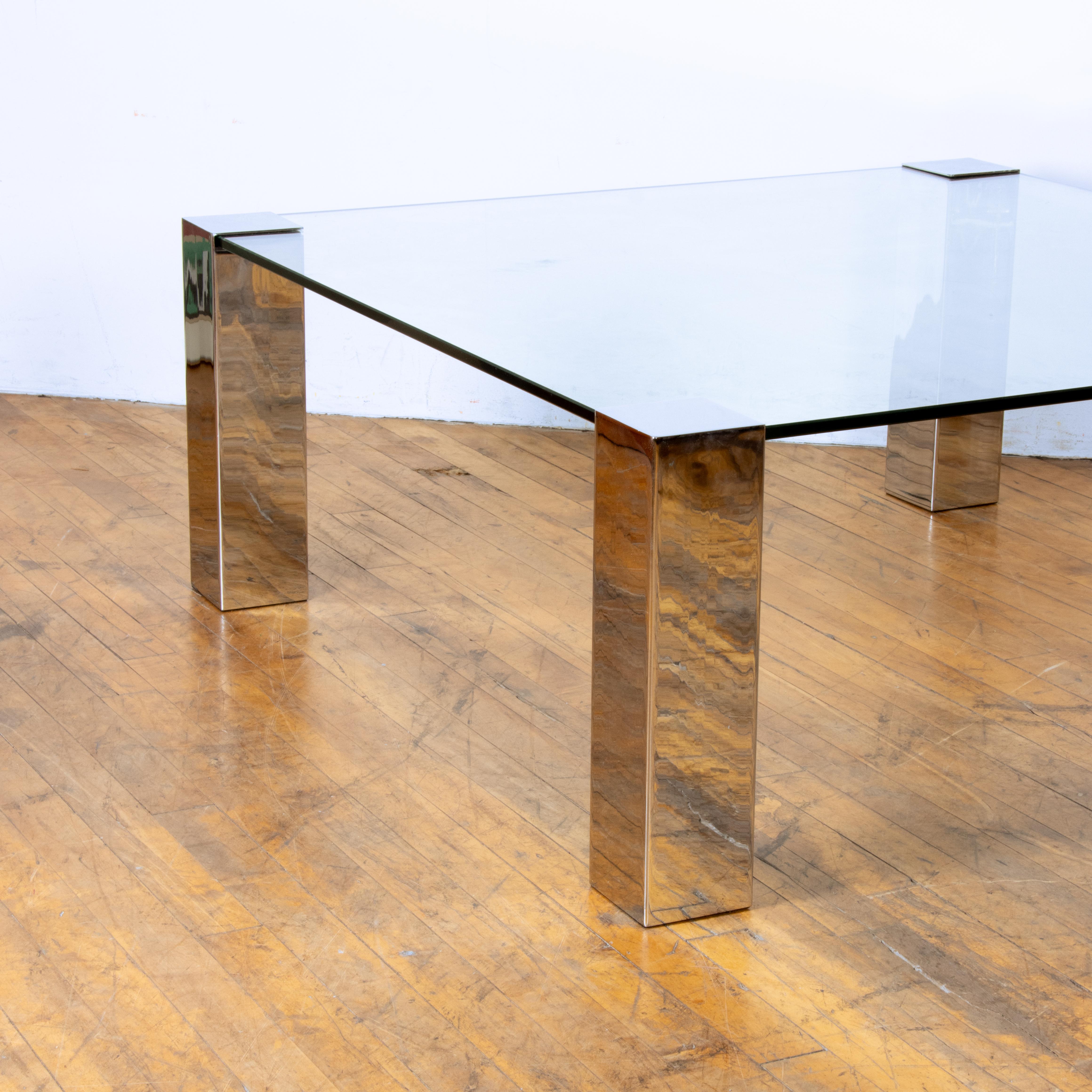 39.75” W x 39.75” D x 16” H

Simple and stylish coffee table designed by Willy Rizzo for Cidue in the 1970s.  3/4