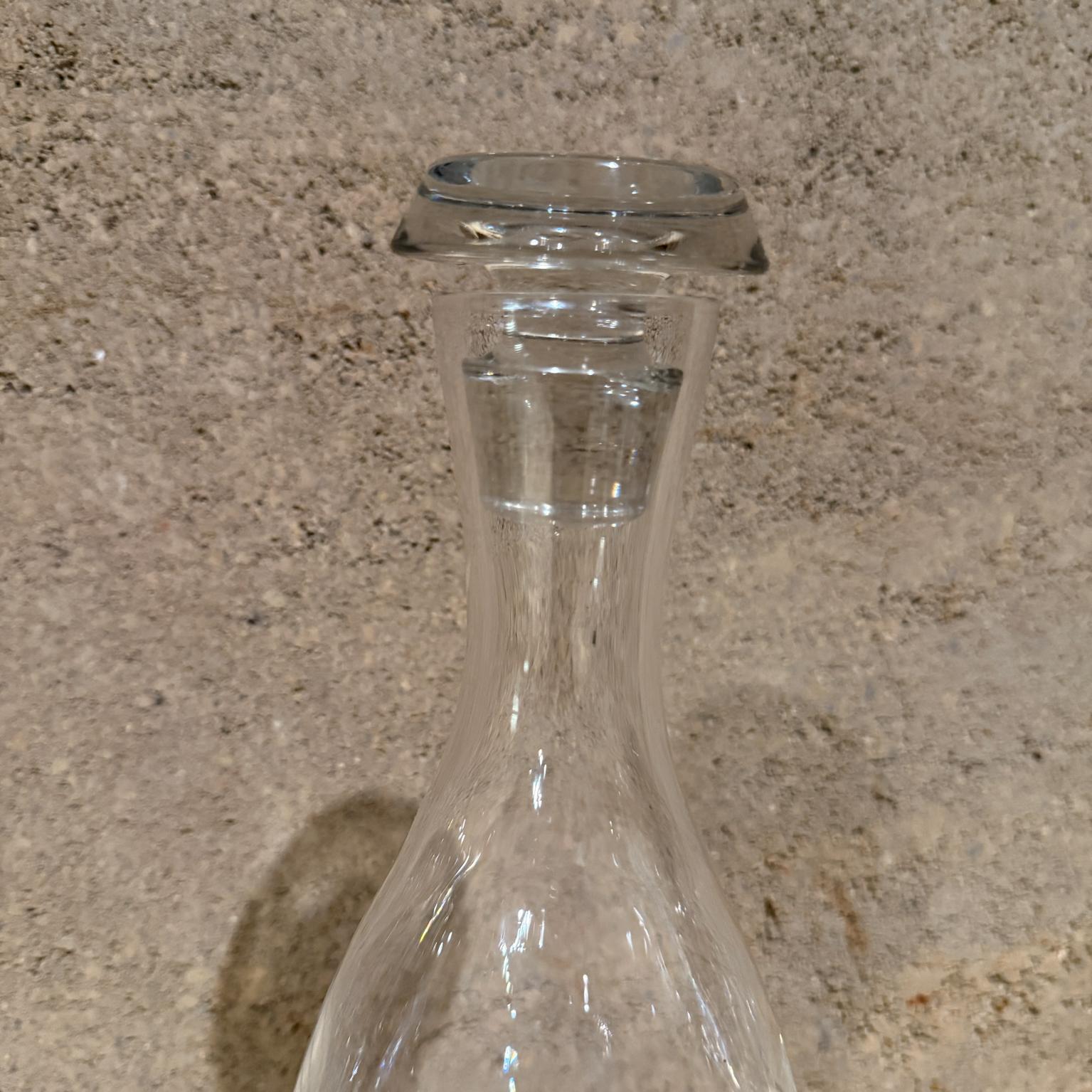 Jarra decantadora de vino de los años 70 Modern Art Glass en venta 2
