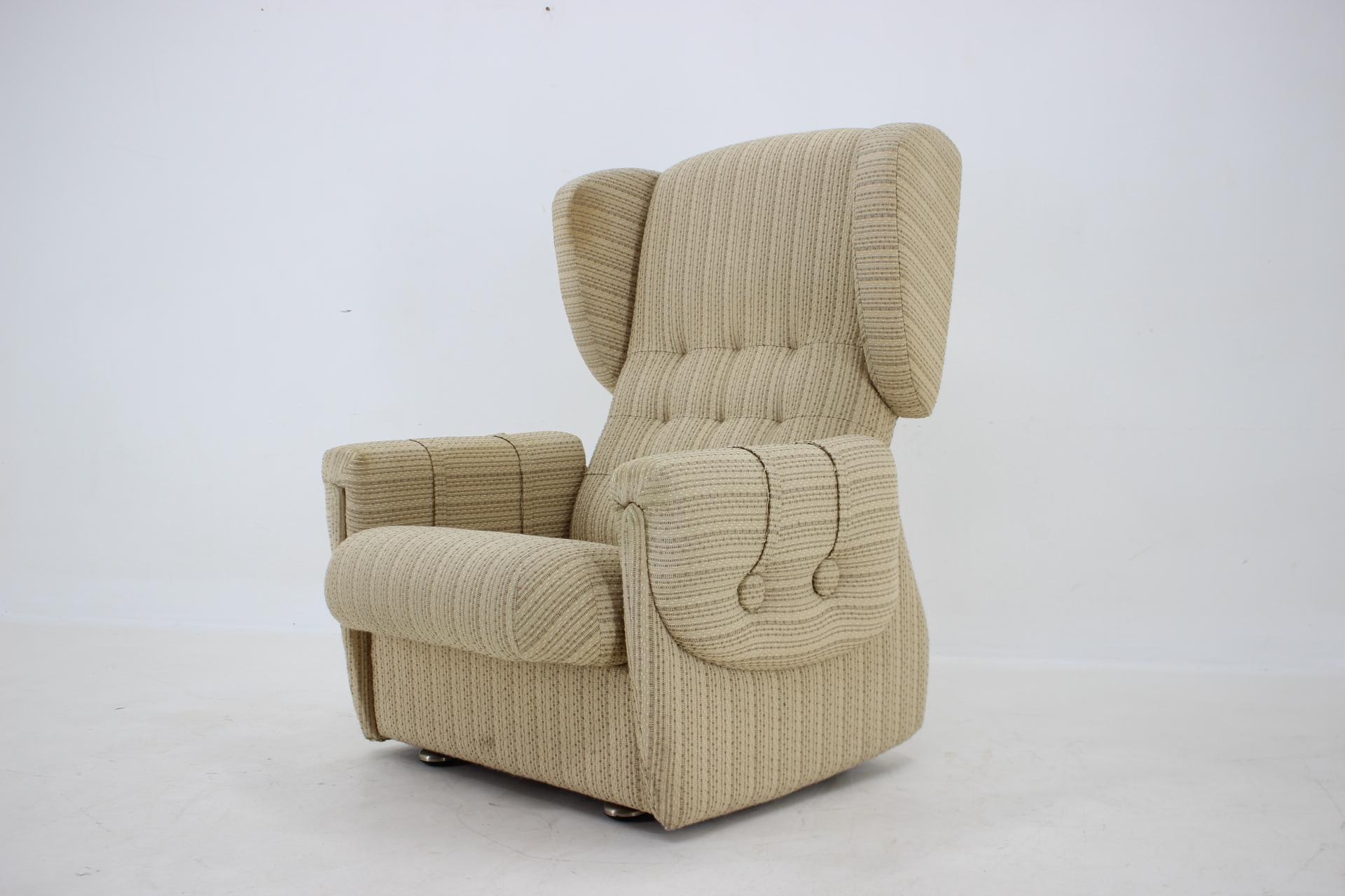 Late 20th Century 1970s Wing Chair, Czechoslovakia For Sale