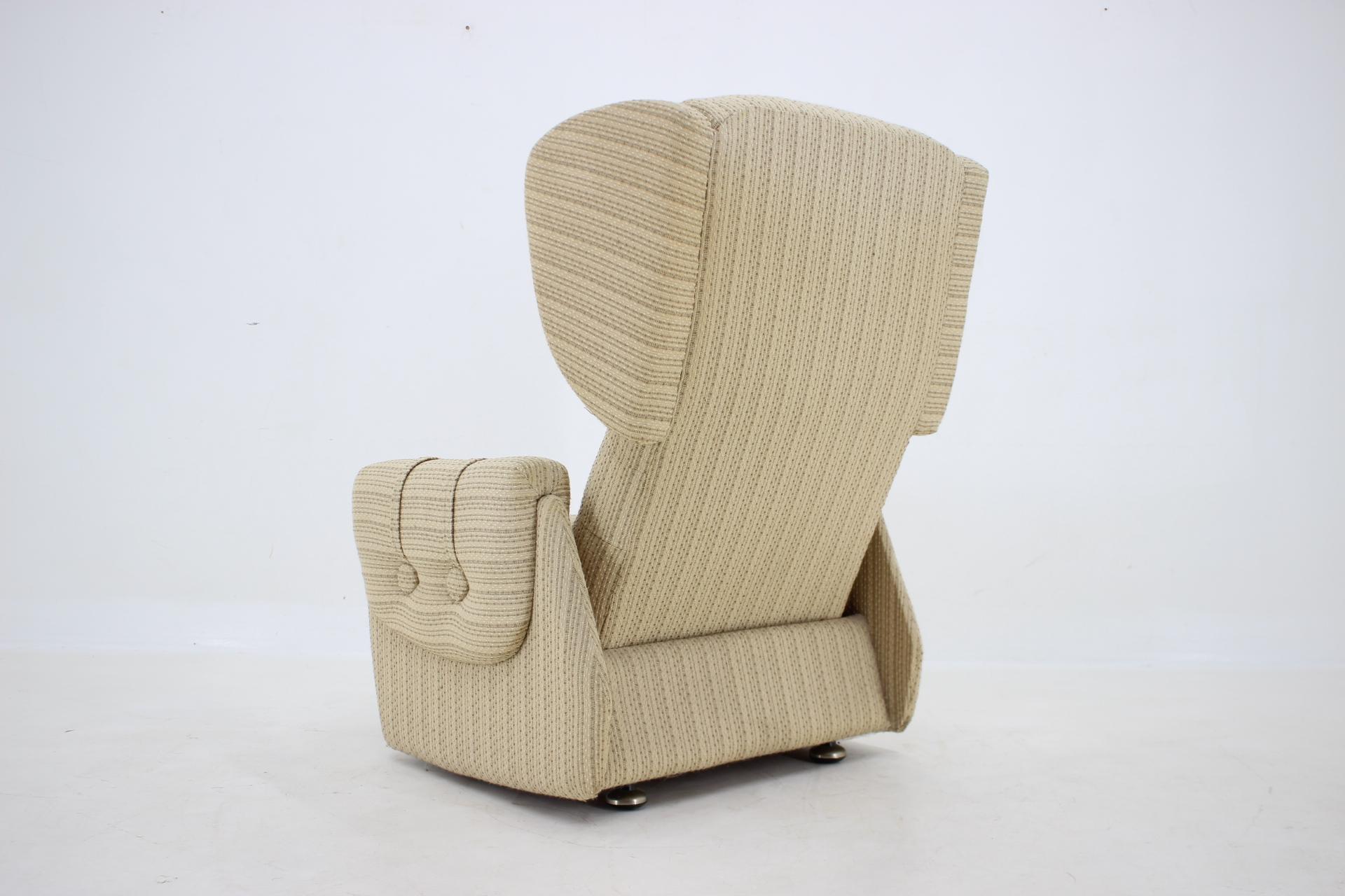1970s Wing Chair, Czechoslovakia For Sale 1
