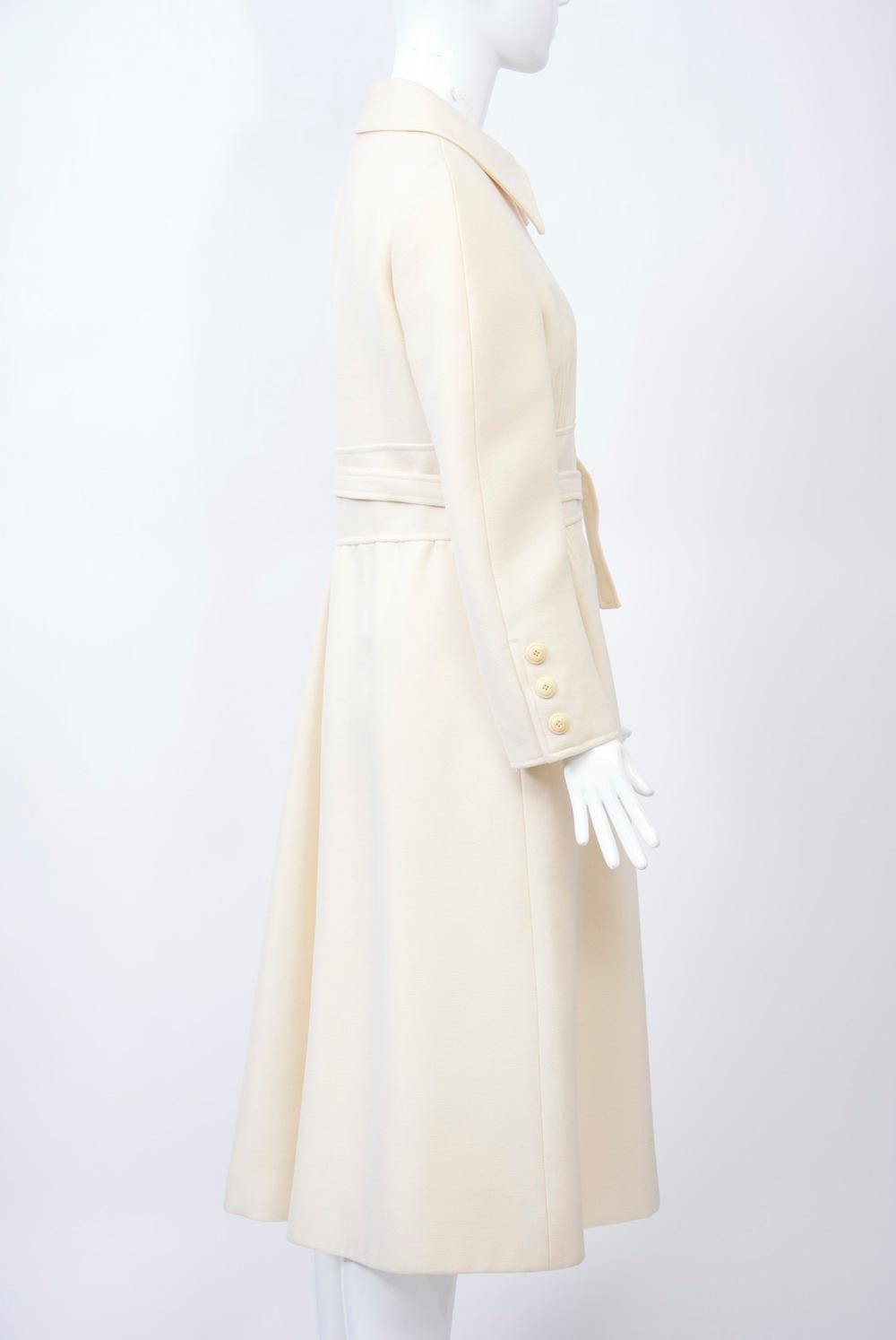 Women's 1970s Winter White Wool Coat