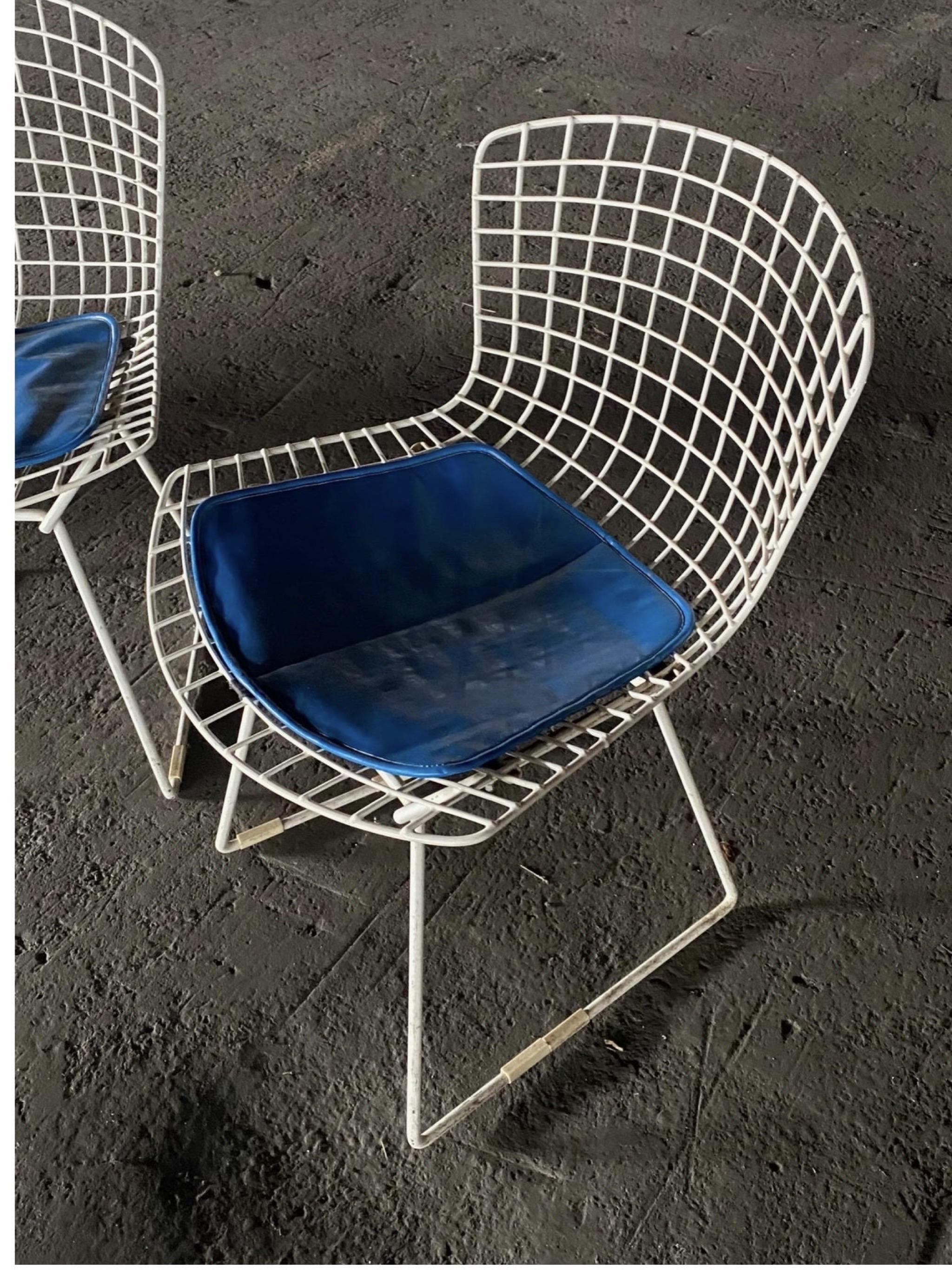 Late 20th Century 1970’s Wire Knoll Bertoia Side Chairs - a Pair For Sale