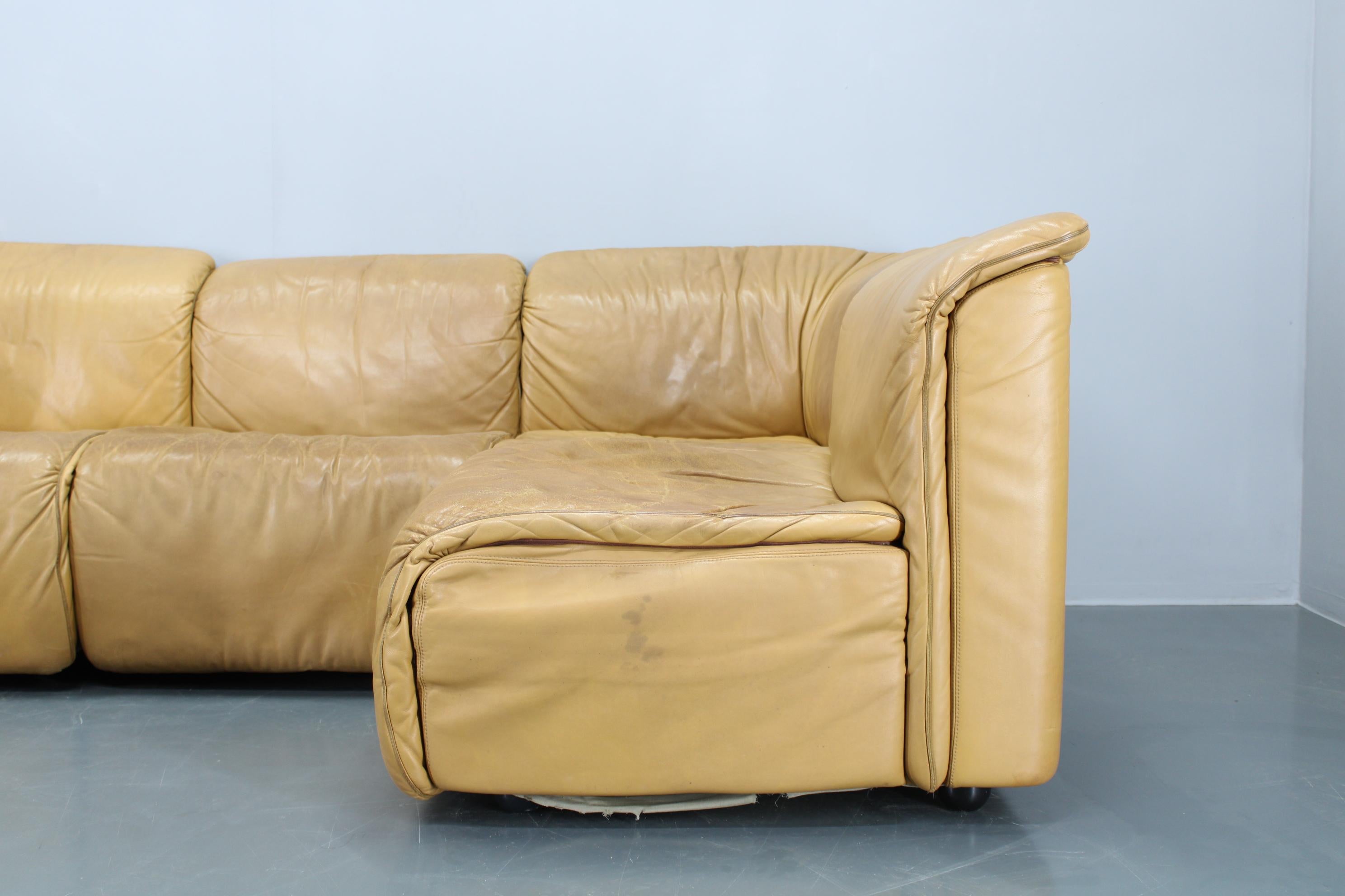 1970er Wittmann Hochbaret Leder Modular Sofa, Österreich (Österreichisch) im Angebot