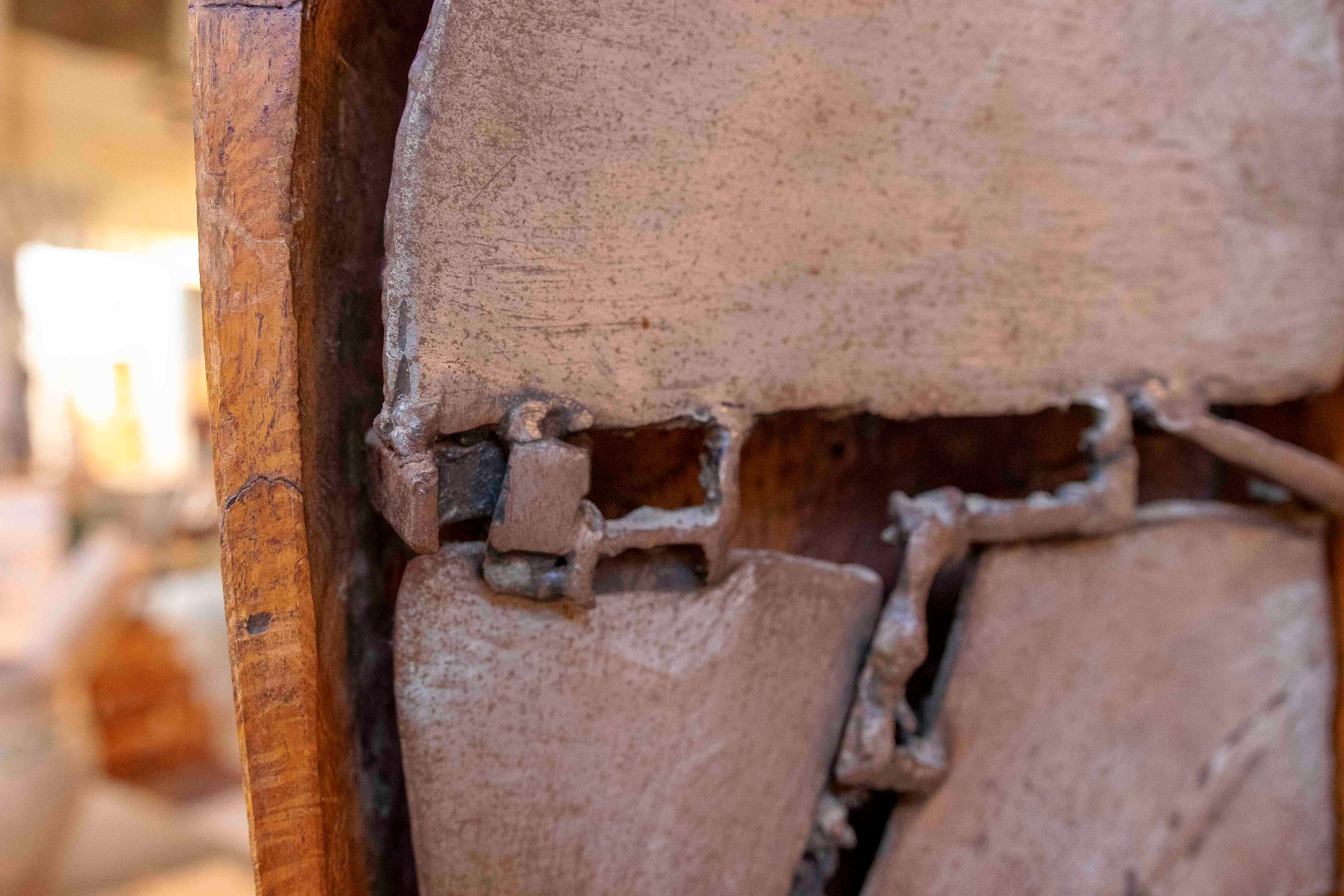Scultura originale in legno e bronzo degli anni '70 di David Marshall in vendita 5