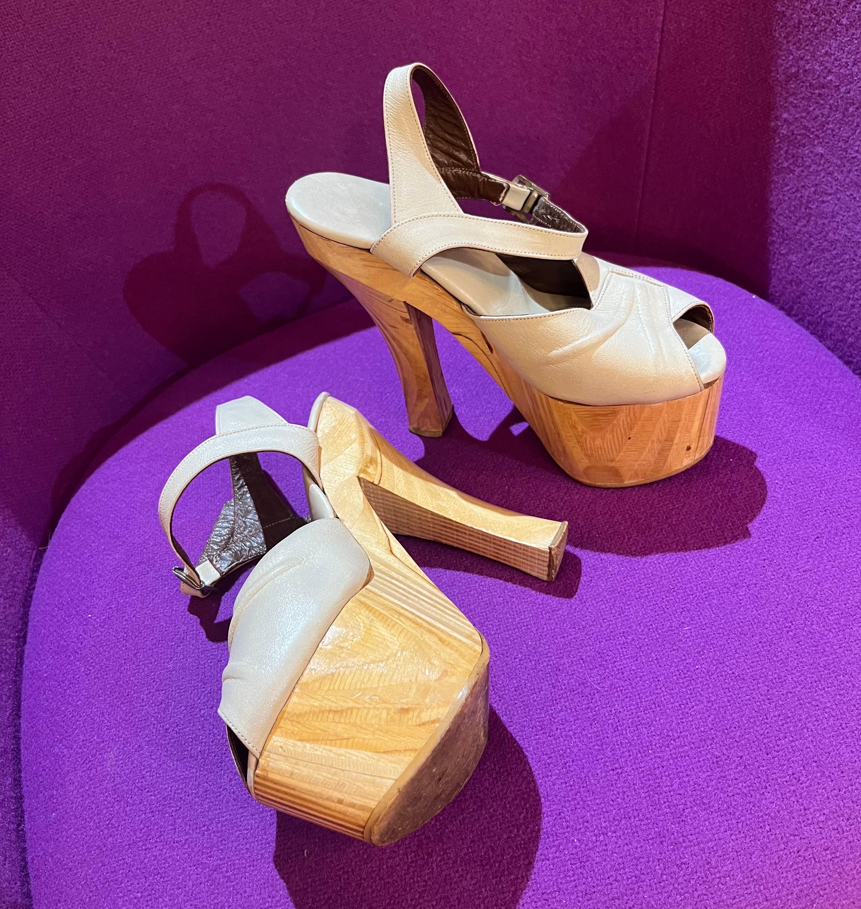 Women's or Men's 1970s Wooden and Leather Platform Disco Shoes For Sale