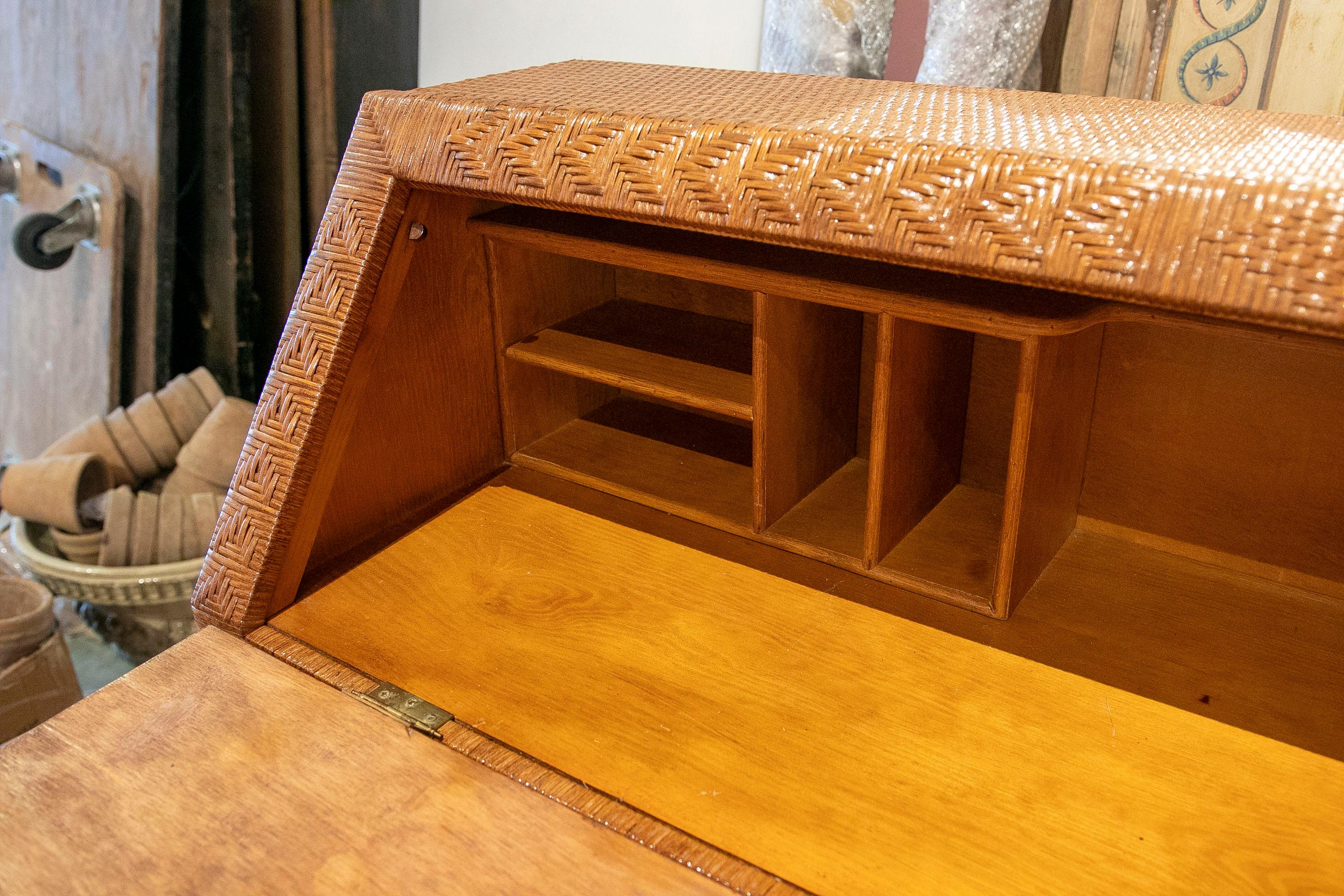 1970s Wooden and Wicker Writing Desk with Folding Top and Drawers  For Sale 15