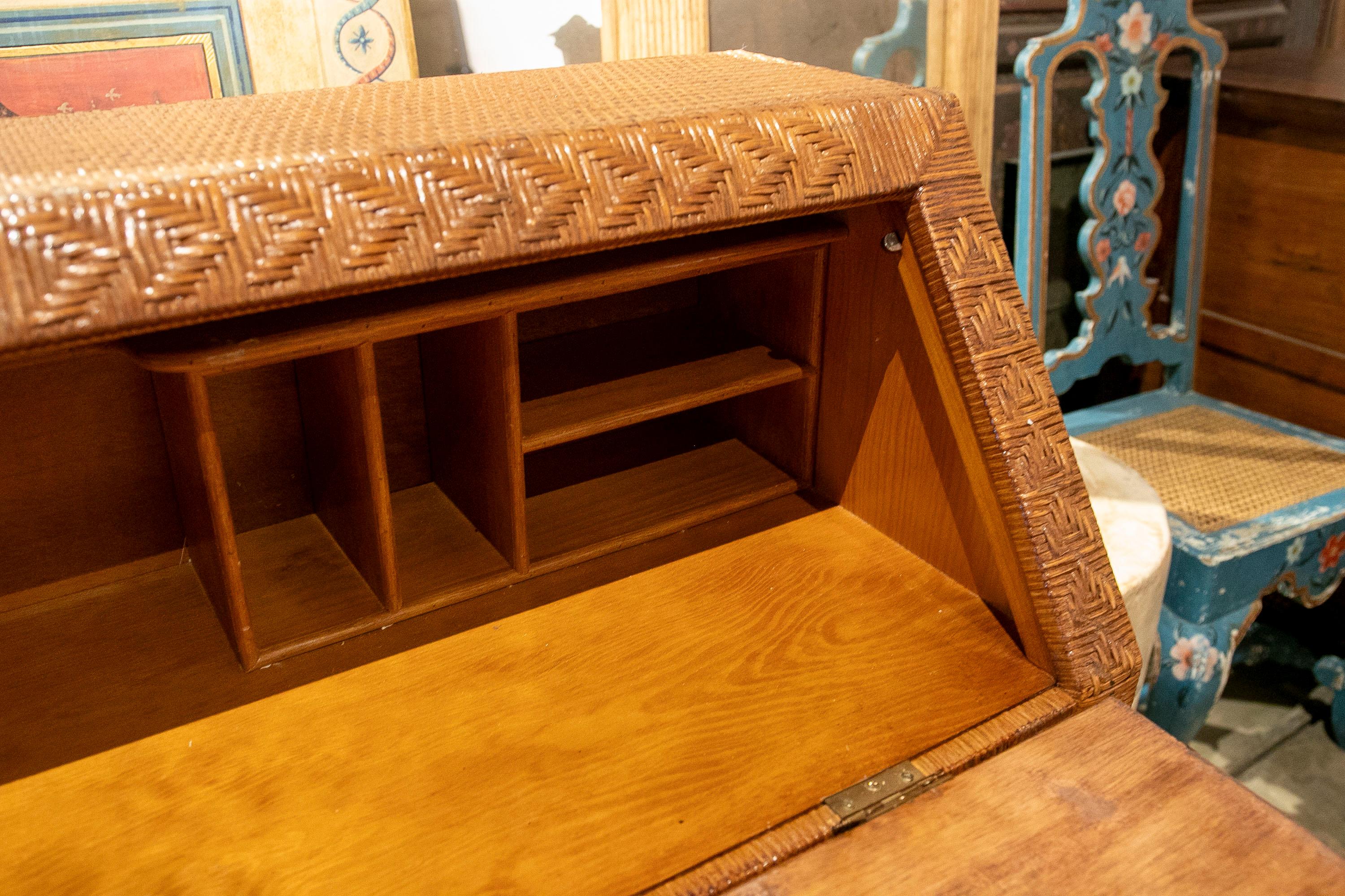 1970s Wooden and Wicker Writing Desk with Folding Top and Drawers  For Sale 16
