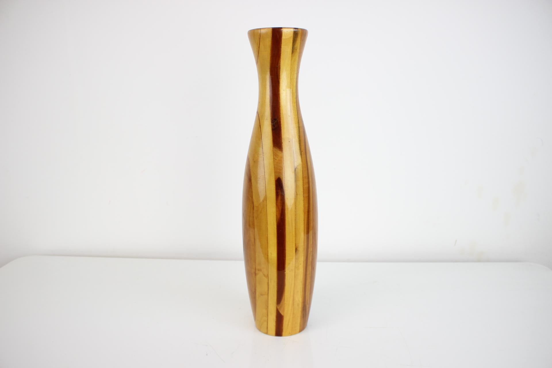 1970s Wooden Vase, Czechoslovakia In Good Condition For Sale In Praha, CZ