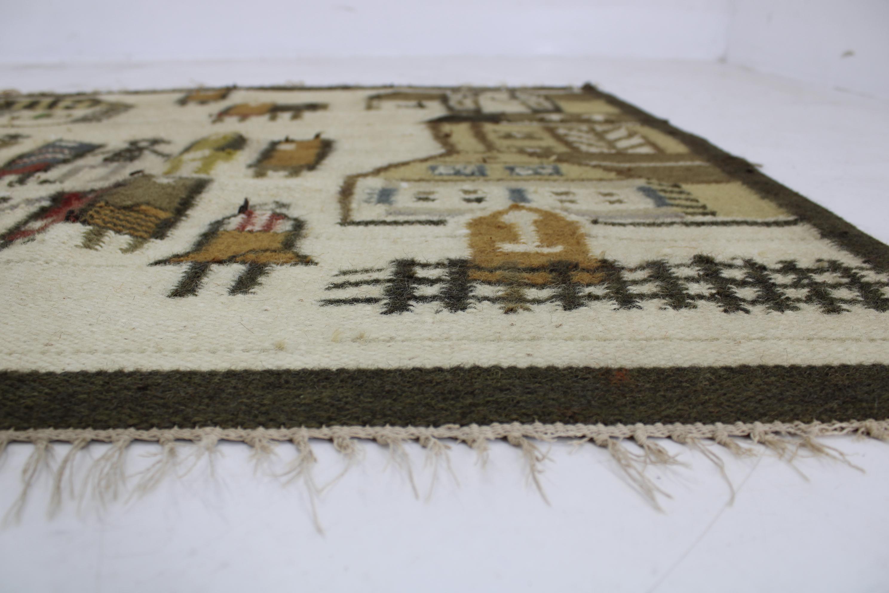 1970s Wool Tapestry, Poland In Good Condition For Sale In Praha, CZ