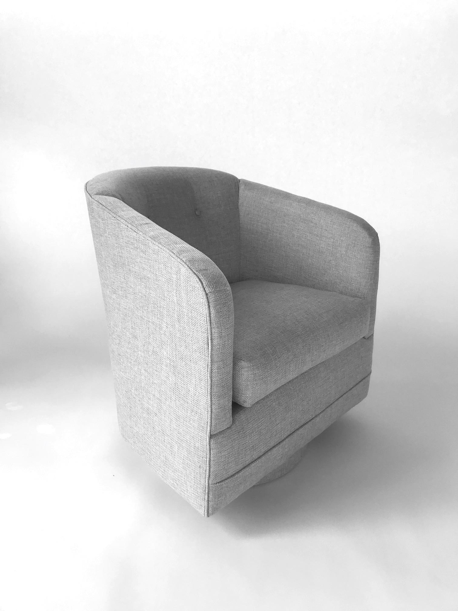 1970s Woven Upholstered Swivel Lounge Chair by Milo Baughman 2