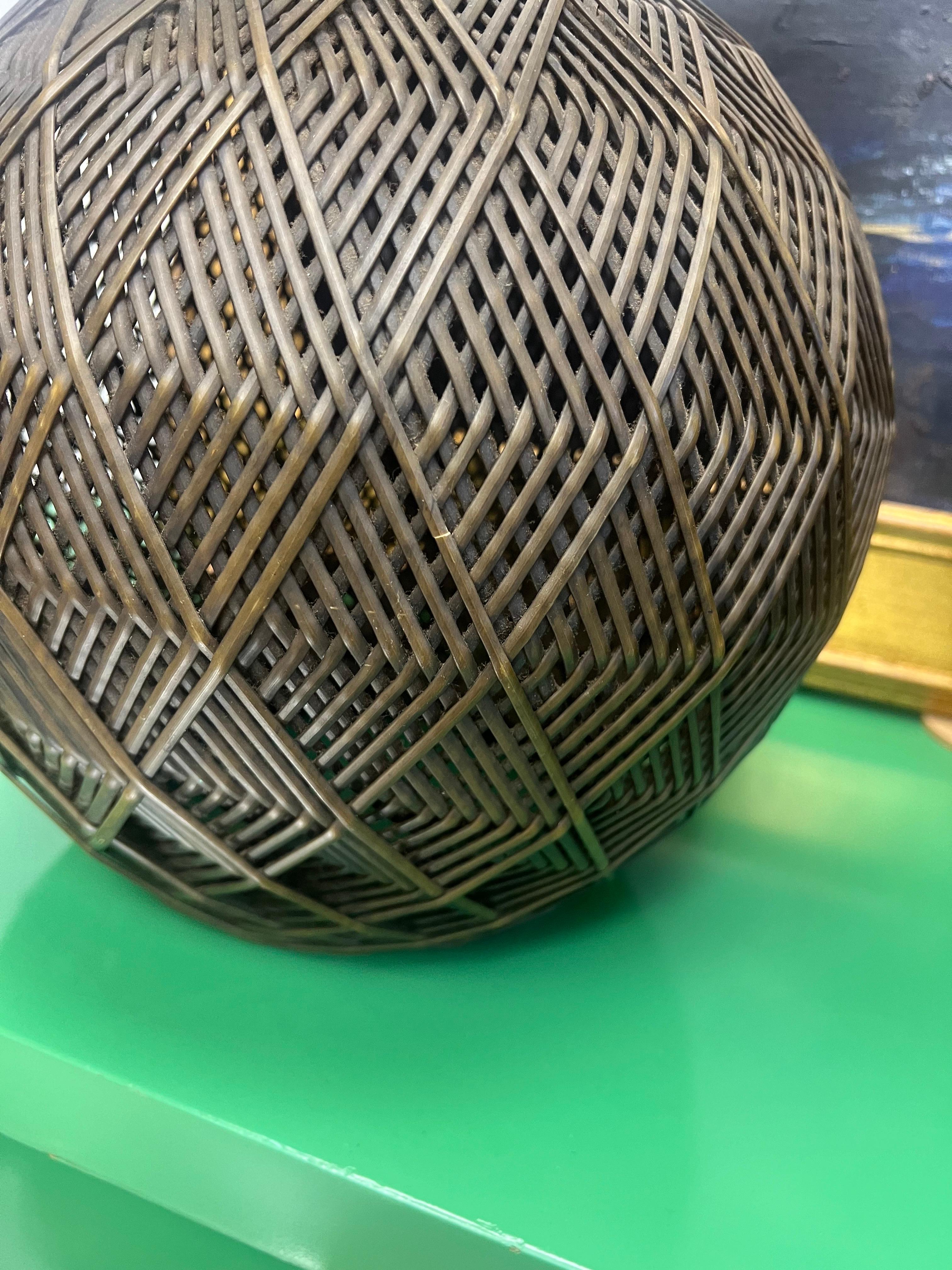 1970’s Woven Wicker Geometric Table Lamps With Ro Sham Beaux Shades - a Pair For Sale 2
