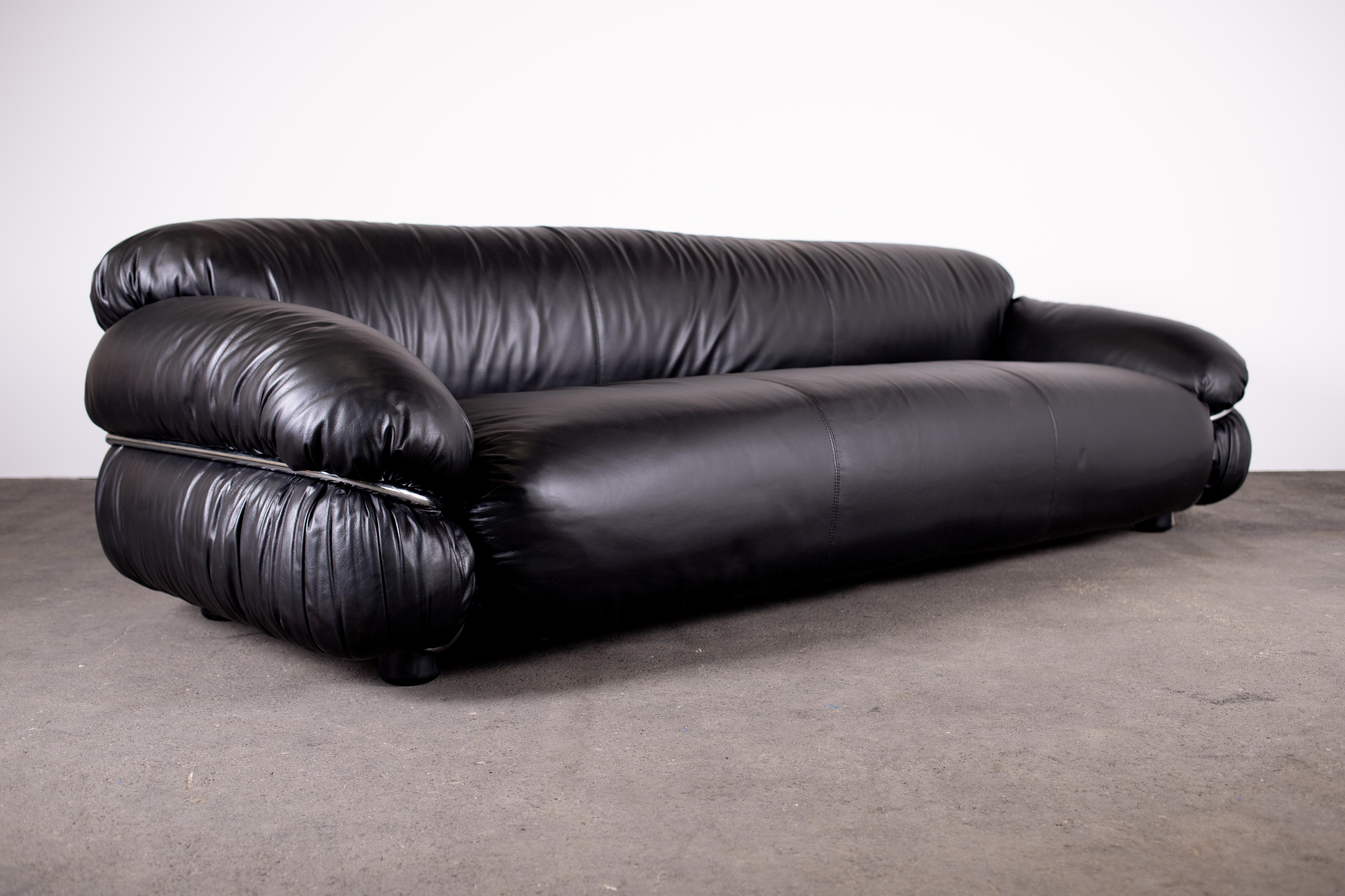 Mid-Century Modern 1970s XL Sesann Sofa by Gianfranco Frattini for Cassina in Black Leather