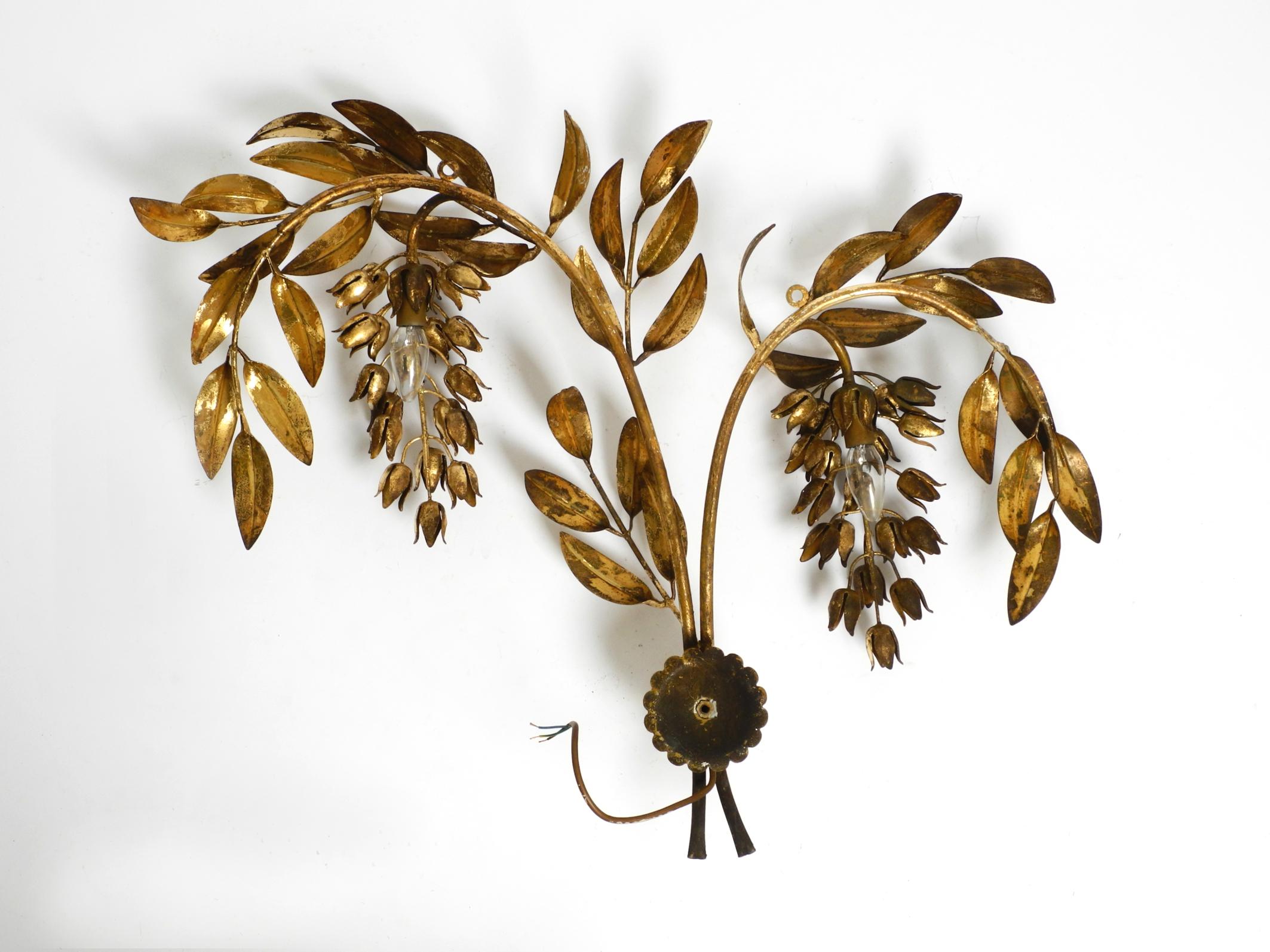 1970s XL wall lamp Modell Wisteria by Hans Kögl gilded metal  For Sale 2