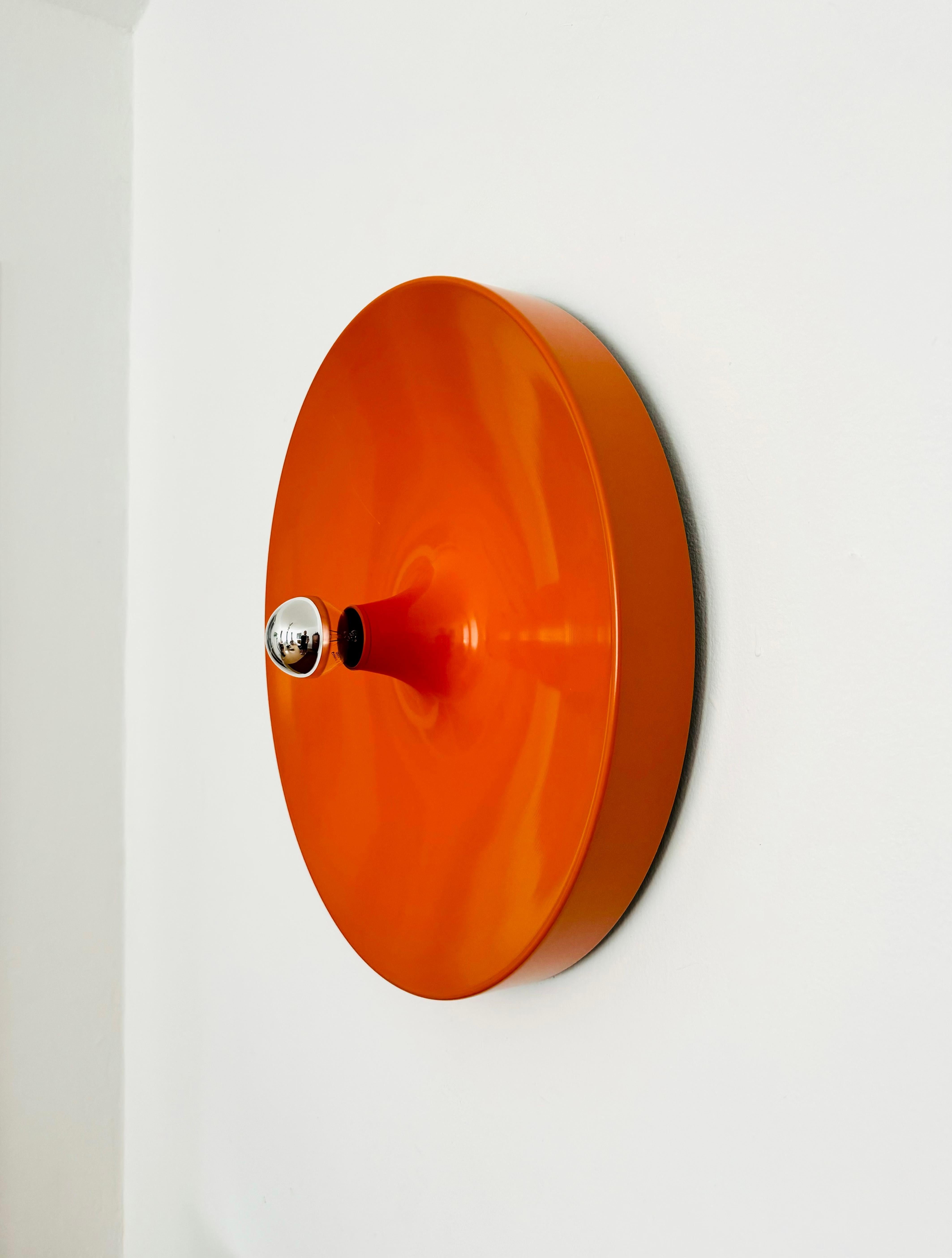 Lámpara de pared o techo XXL Ufo de los años 70 de Staff en Bueno estado para la venta en München, DE