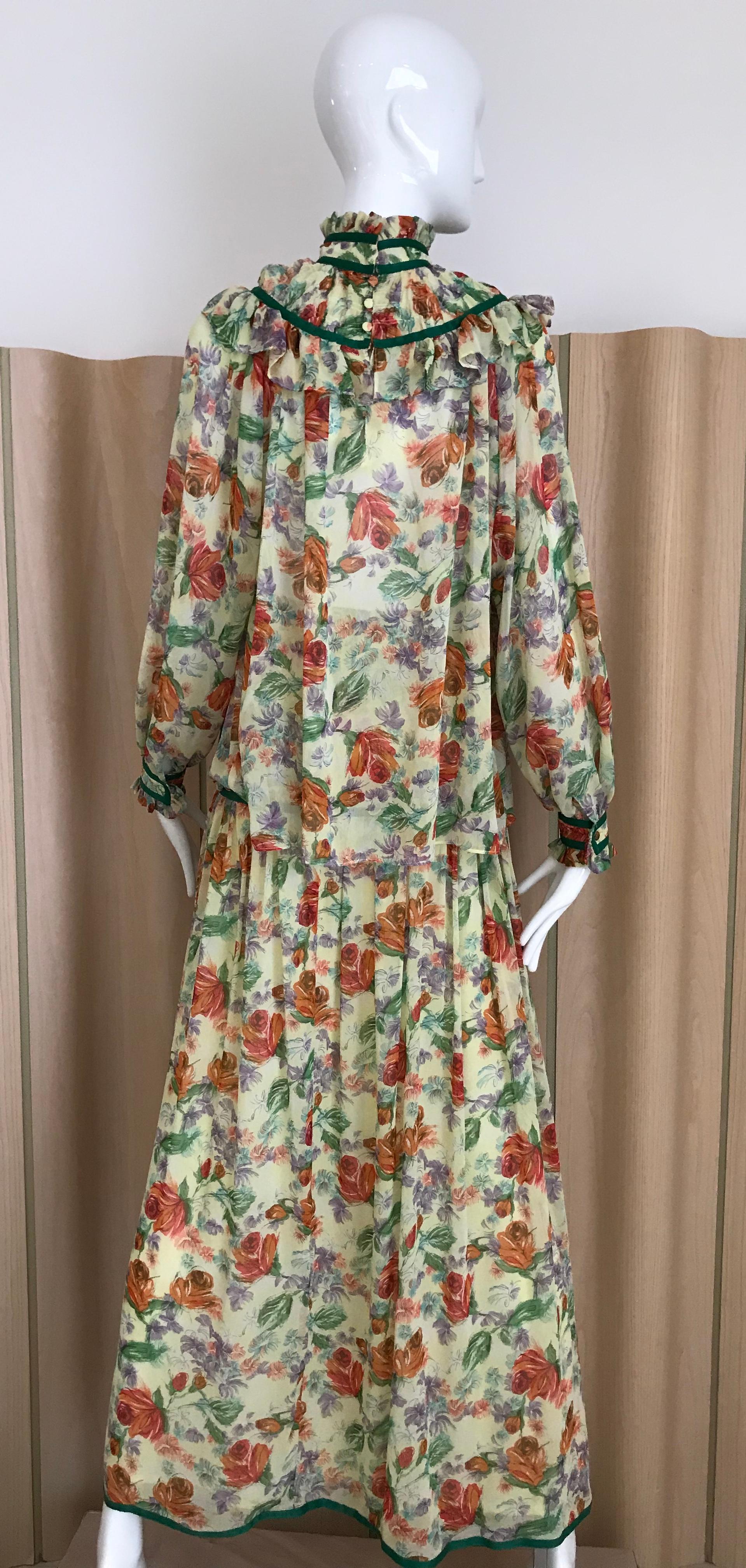 Brown  1970s Yellow and Green Floral Print Blouse and Skirt Set 