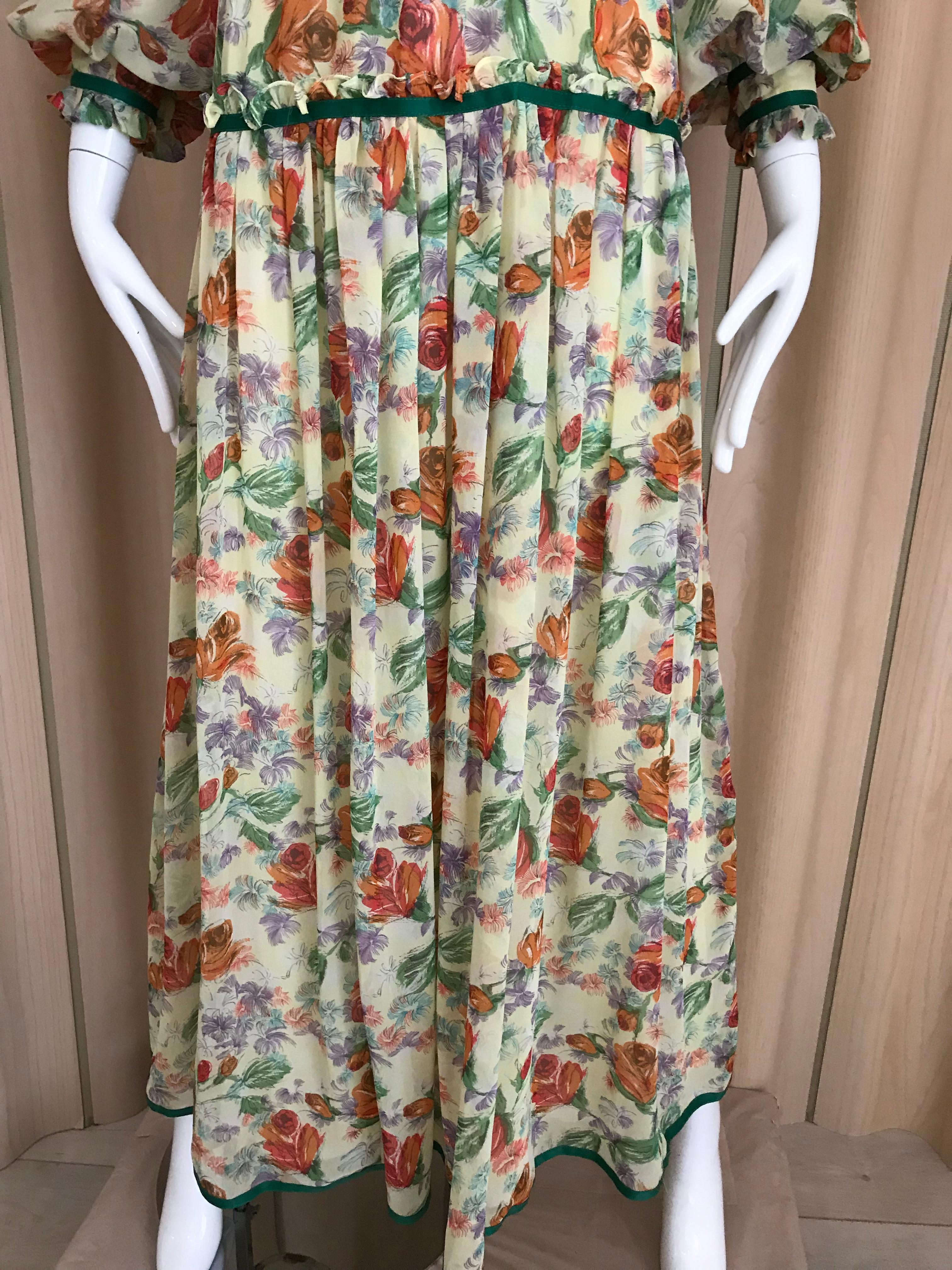  1970s Yellow and Green Floral Print Blouse and Skirt Set  3