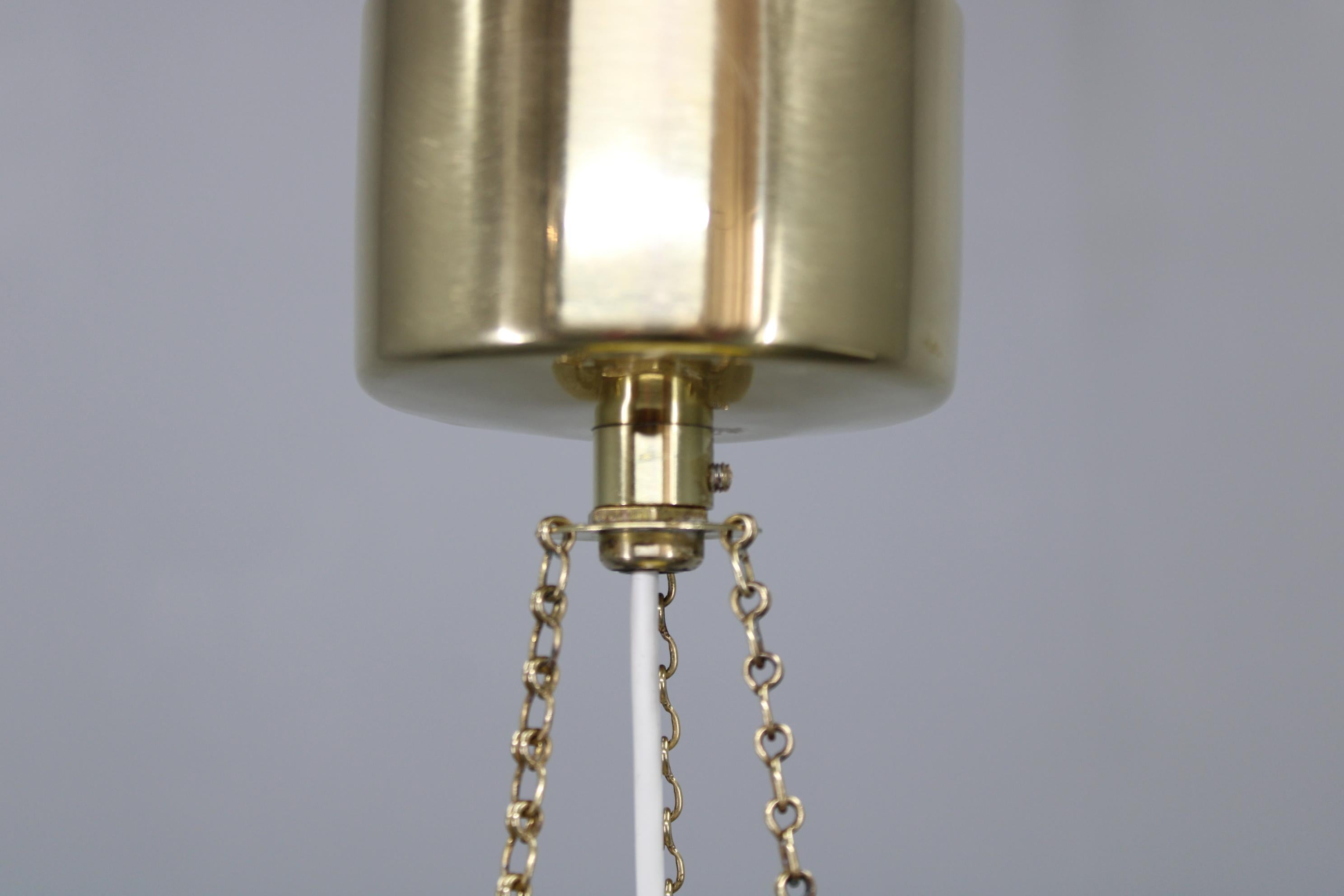 Lampada a sospensione in vetro giallo degli anni '70, Cecoslovacchia in vendita 2