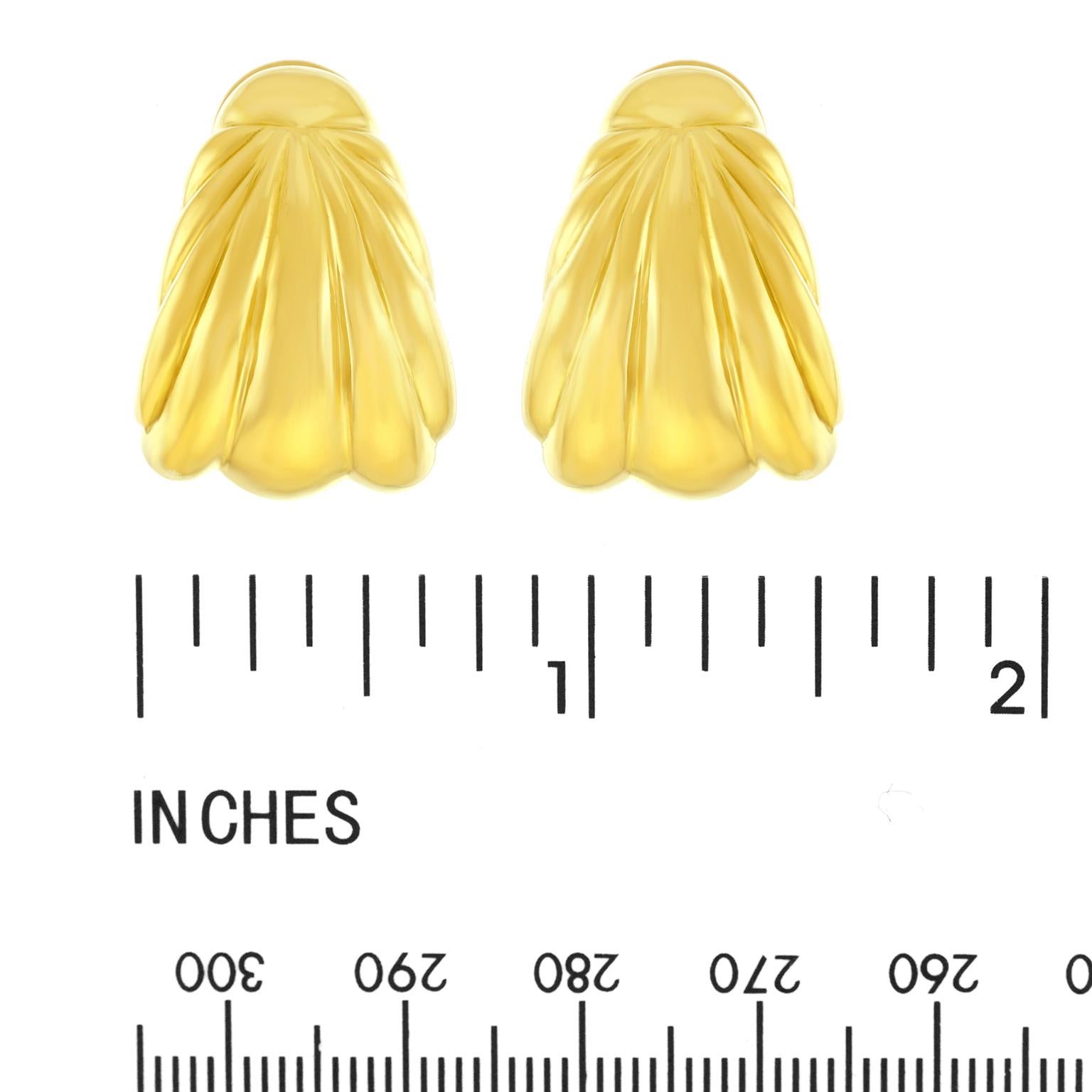 1970s Yellow Gold Earrings 2