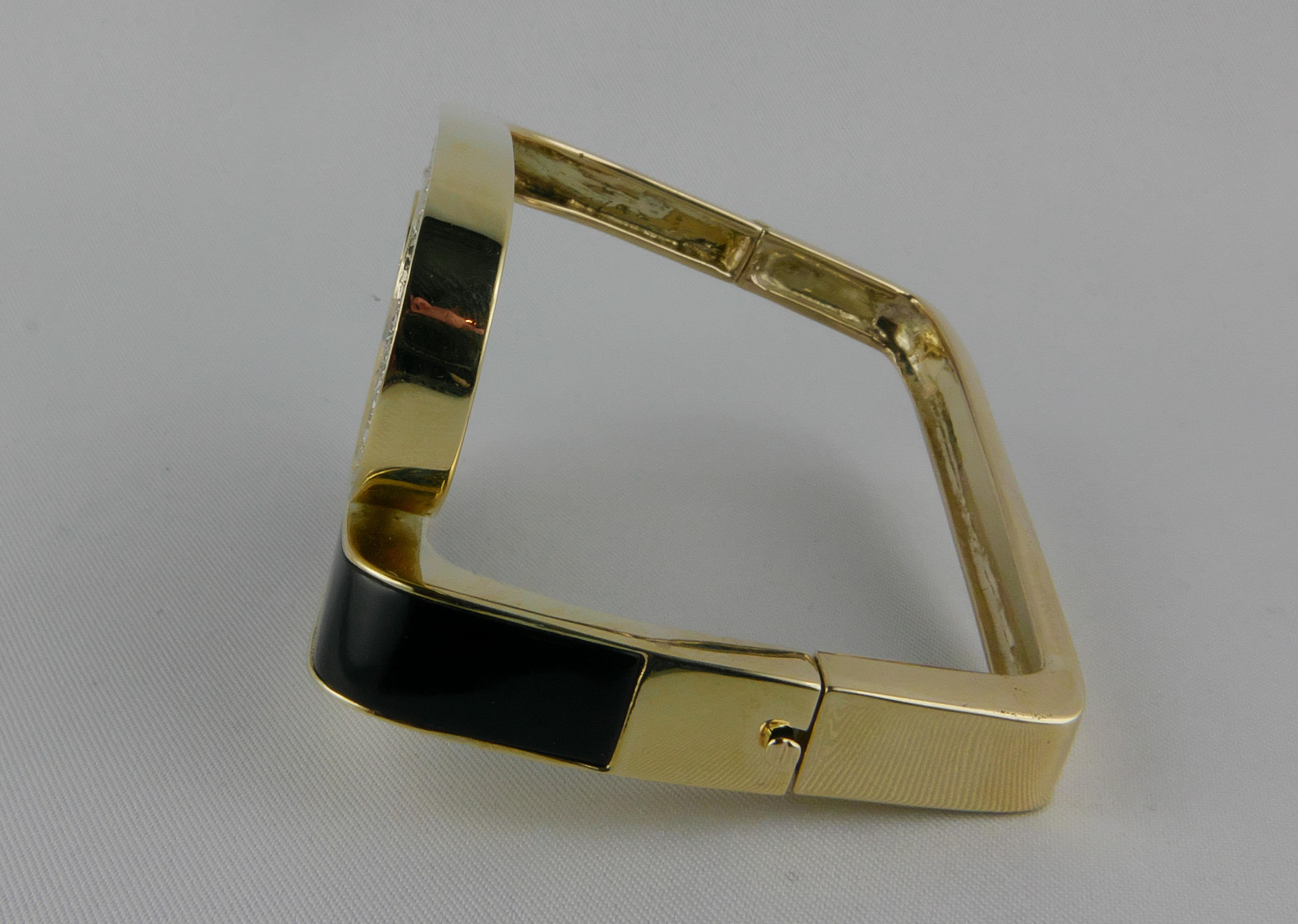 Round Cut 1970’s Yellow Gold Onyx and Diamond Bracelet