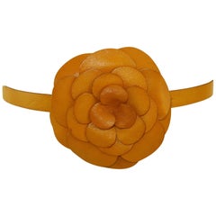 Vintage 1970’s Yellow Leather Skinny Belt With Flower Buckle