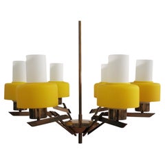 lustre à 3 lumières en métal et verre jaune des années 1970 - Mid-Century Modern Elegance