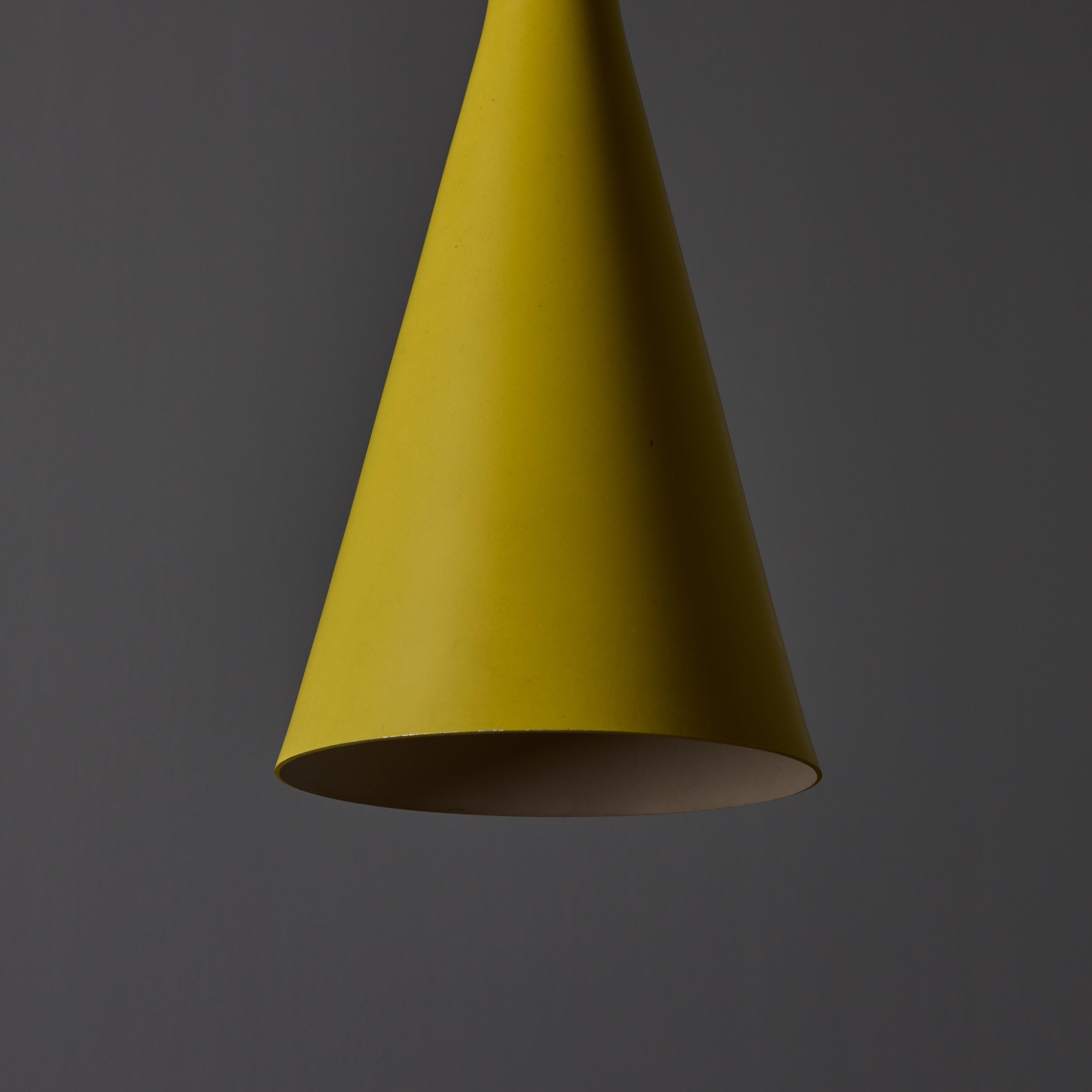 Metallo Lampada a sospensione Diabolo in metallo giallo degli anni '70 attribuita a Stilnovo in vendita